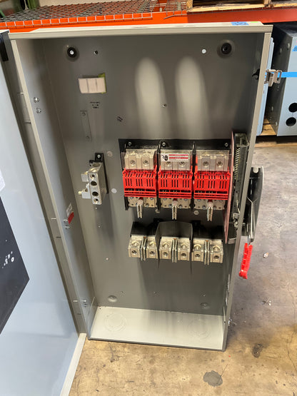 Used Siemens HF325NRA Disconnect 400 Amp 240 Volt Outdoor 3R Fusible