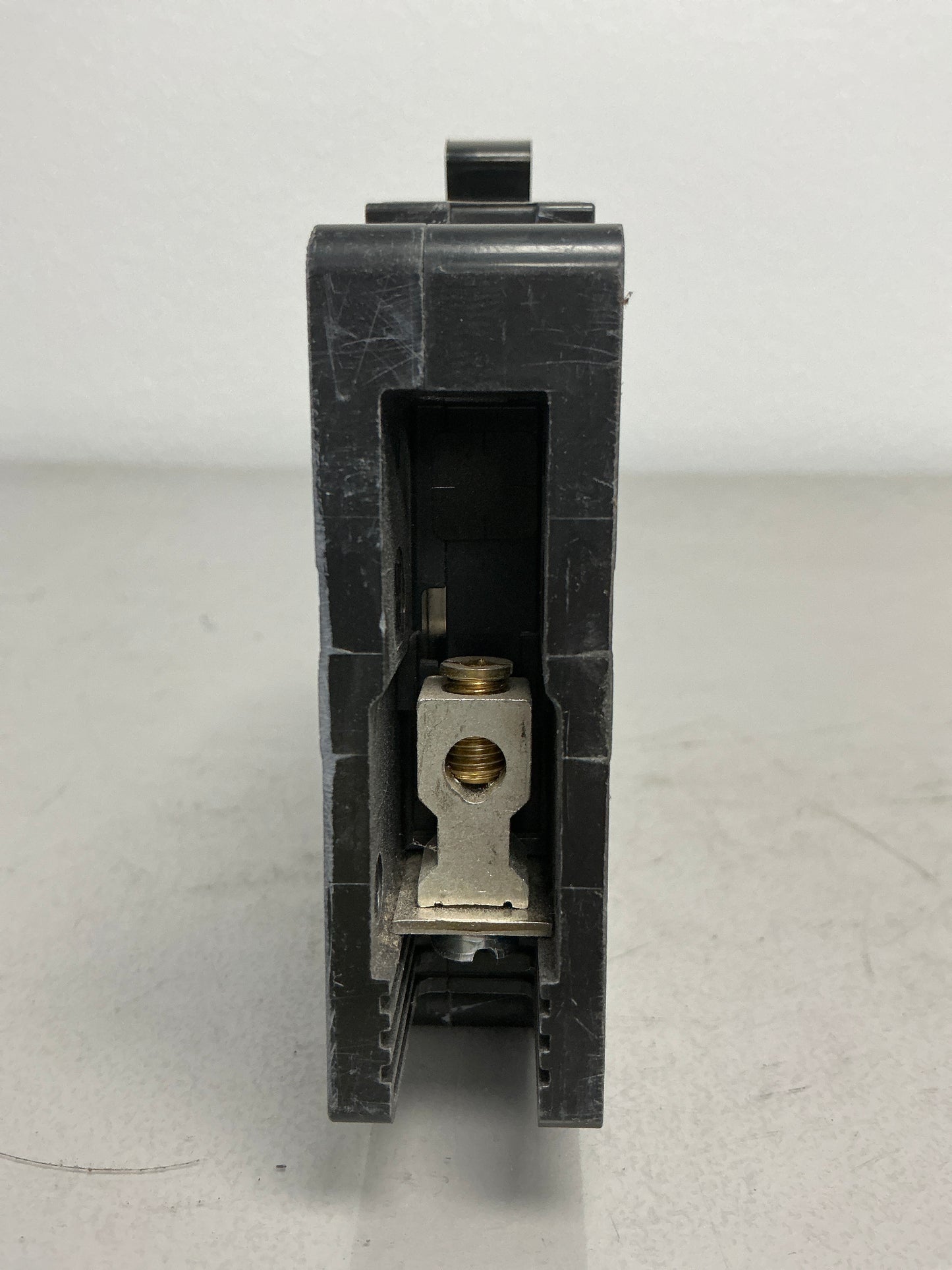 Use Square D EDB14020 1 Pole, 20 Amps, 277 Volts