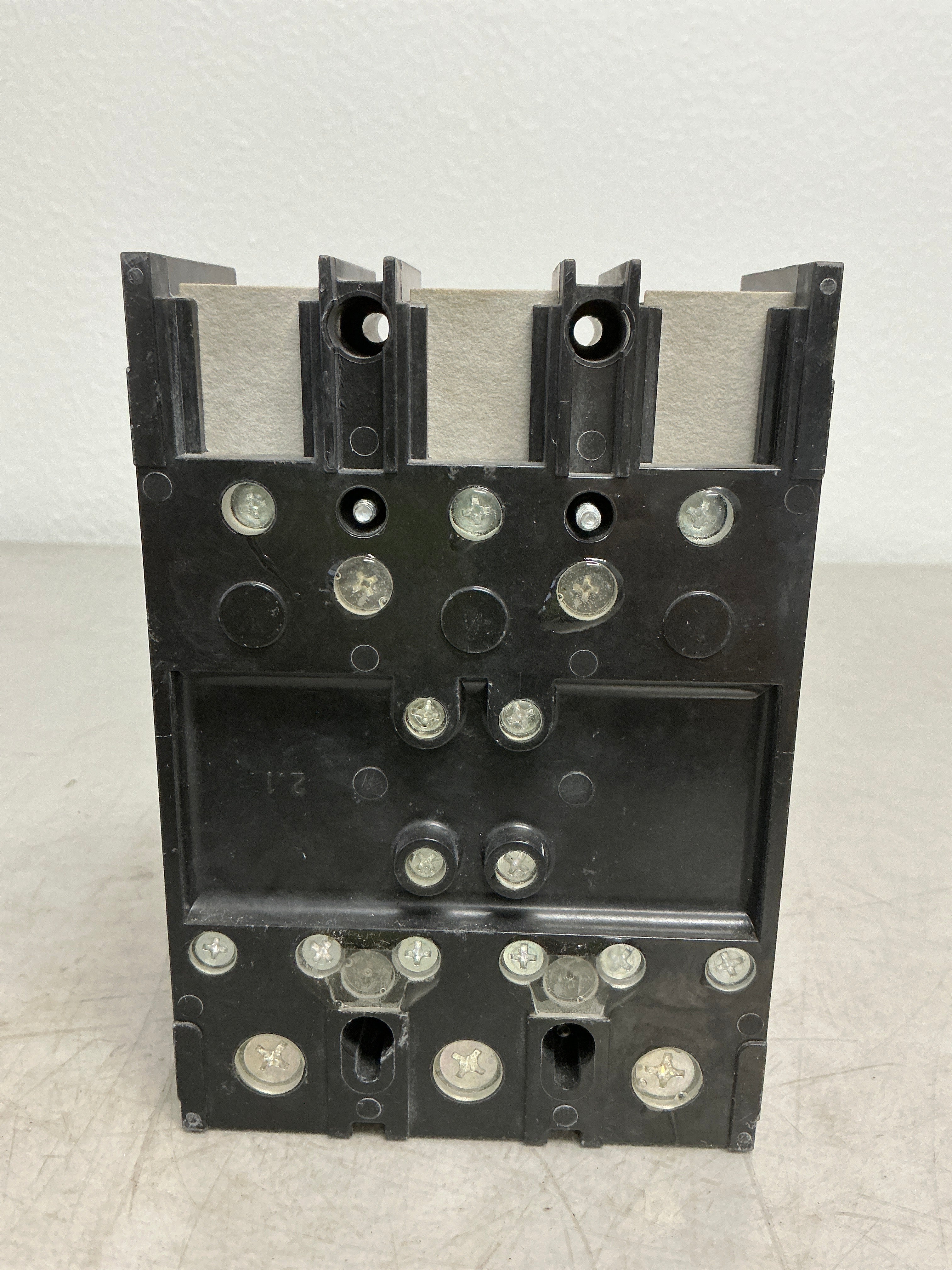 Used Square D QDL32225 3 Pole, 225 Amps Circuit Breaker