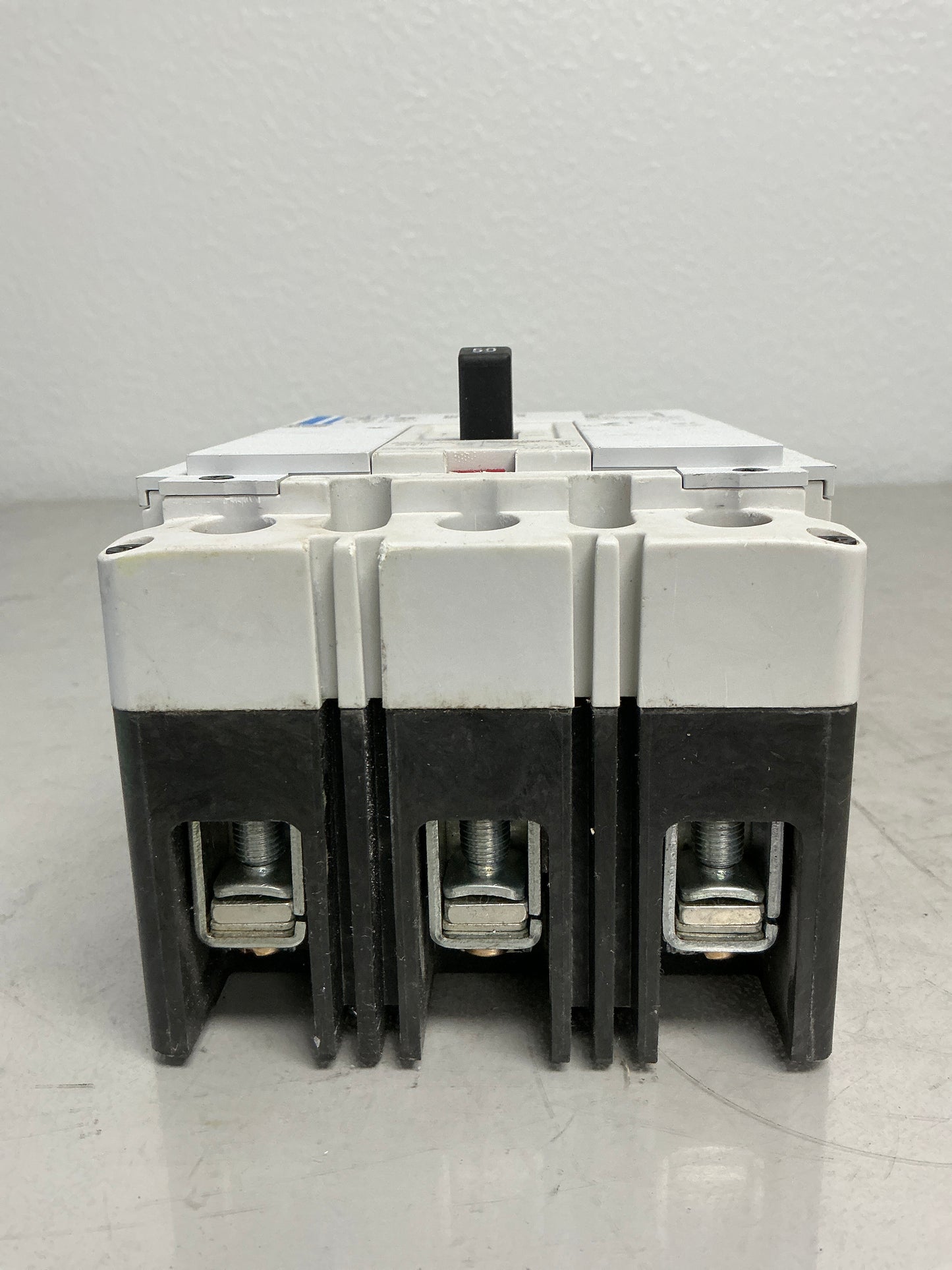 Used Eaton PDG23G0050TFFL 3 Poles, 50 Amps