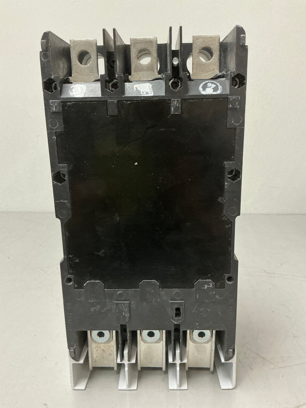 Used Eaton PDG33M0300TFAN, 3 Pole, 300 , Amps, 600 Volts Circuit Breaker