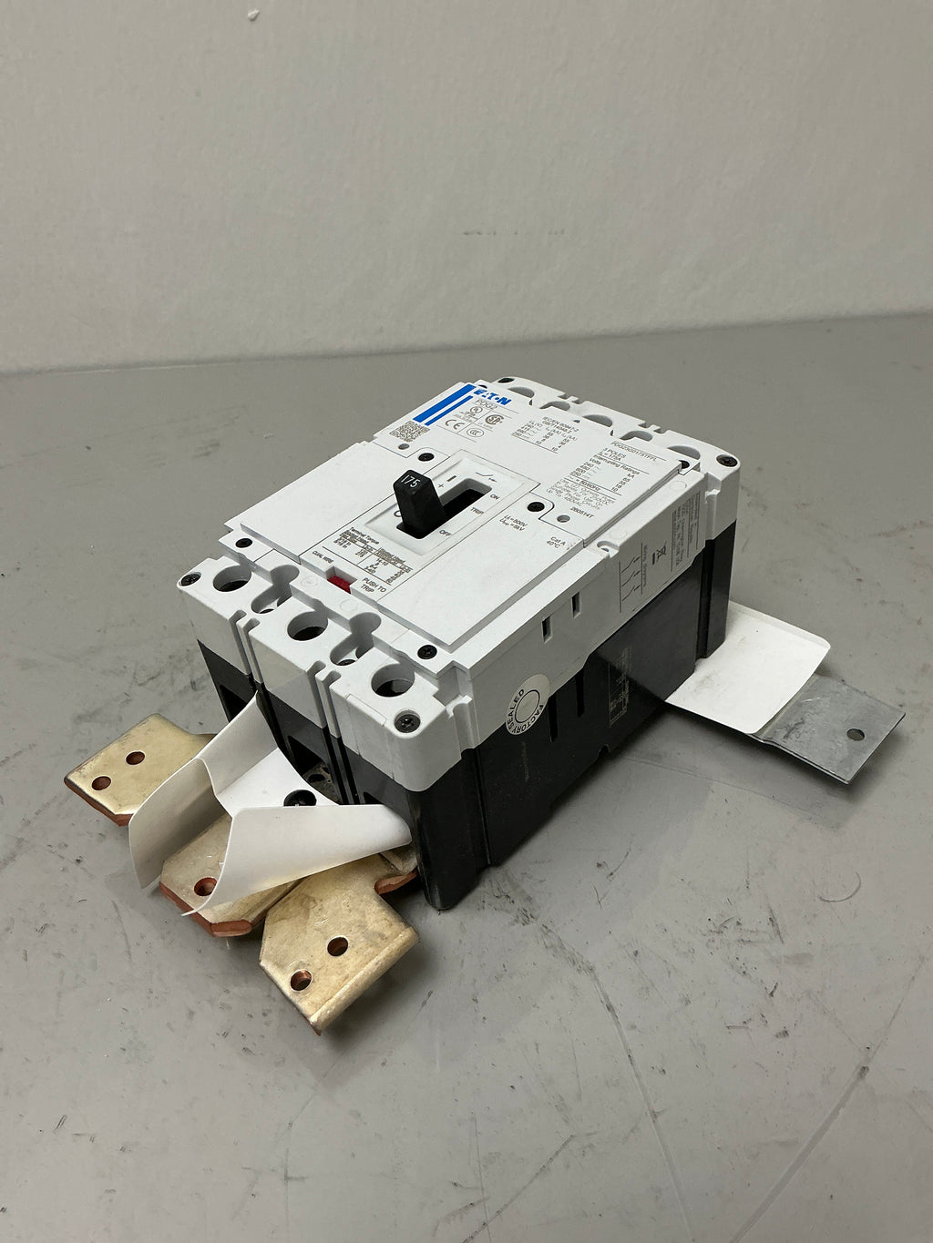 New Eaton PDG23G0175TFFL 3 Pole, 175 Amps, 600 Volts Circuit Breaker