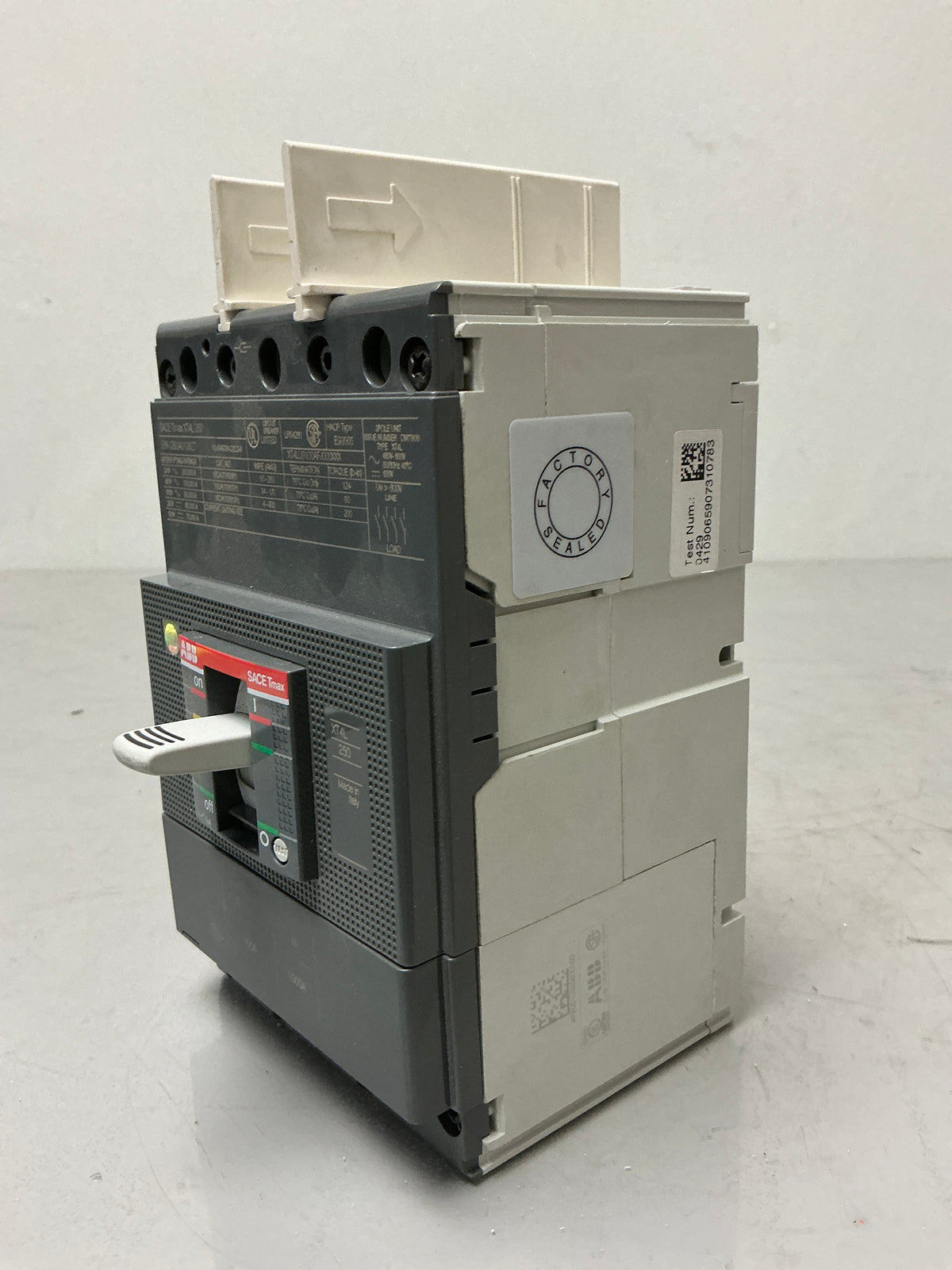 New ABB SACE TMAX XT4LU3100AF 3 Pole, 100 Amps, 600 Volts, Circuit Breaker