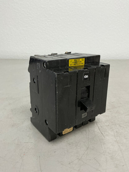 *CHIPPED* Used Square D EHB34030 3 Pole, 30 Amps,480 Volts