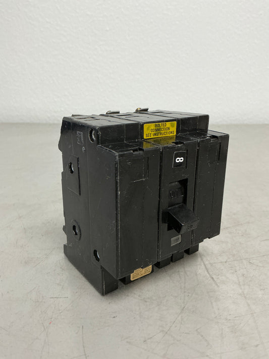 *CHIPPED* Used Square D EHB34030 3 Pole, 30 Amps,480 Volts