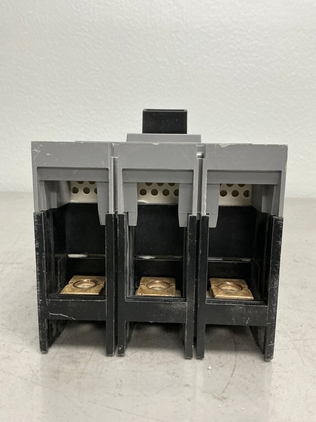 Used Siemens HFXD63B150 3 Pole, 150 Amps, 600 Volts