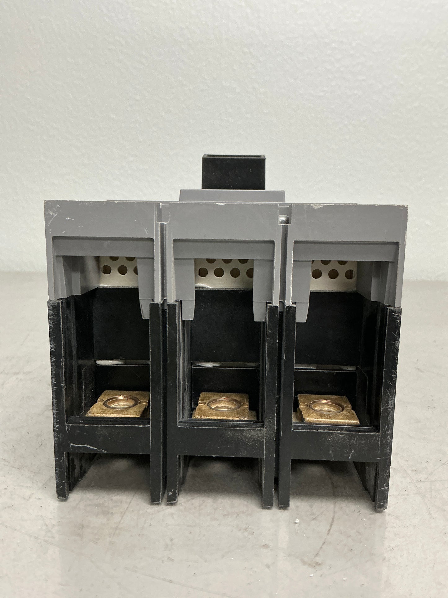 Used Siemens HFXD63B150 3 Pole, 150 Amps, 600 Volts