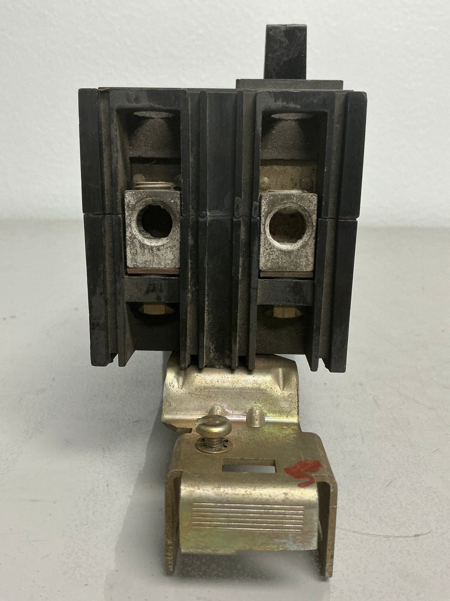 *CHIPPED* Used Square D FA26200AC 2 Pole, 200 Amps