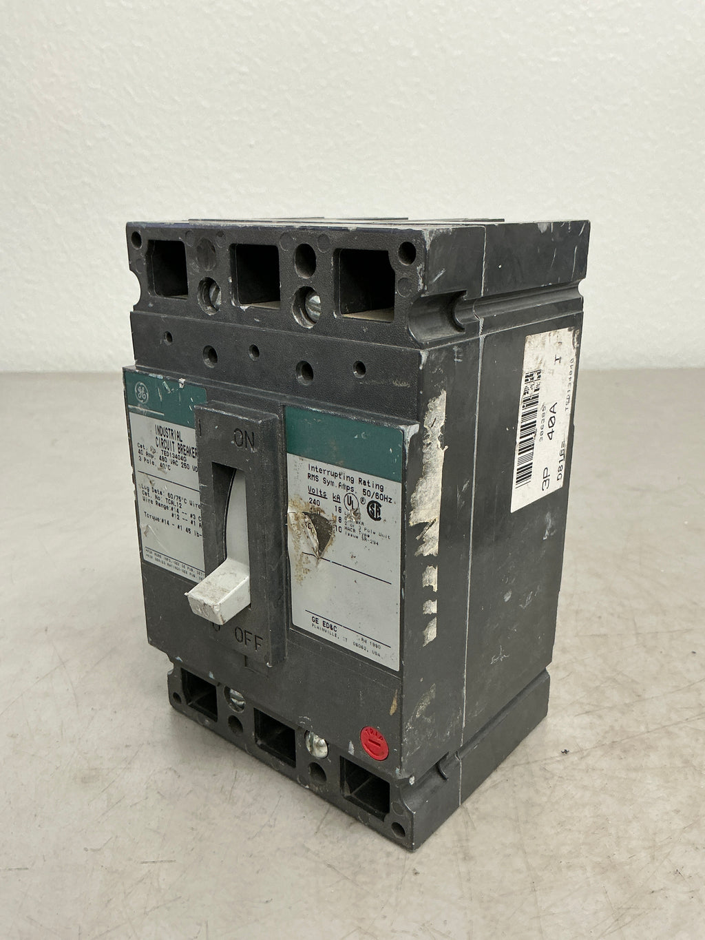 Used TED134040 3 Pole, 40 Amps, 480 Volts Circuit Breaker