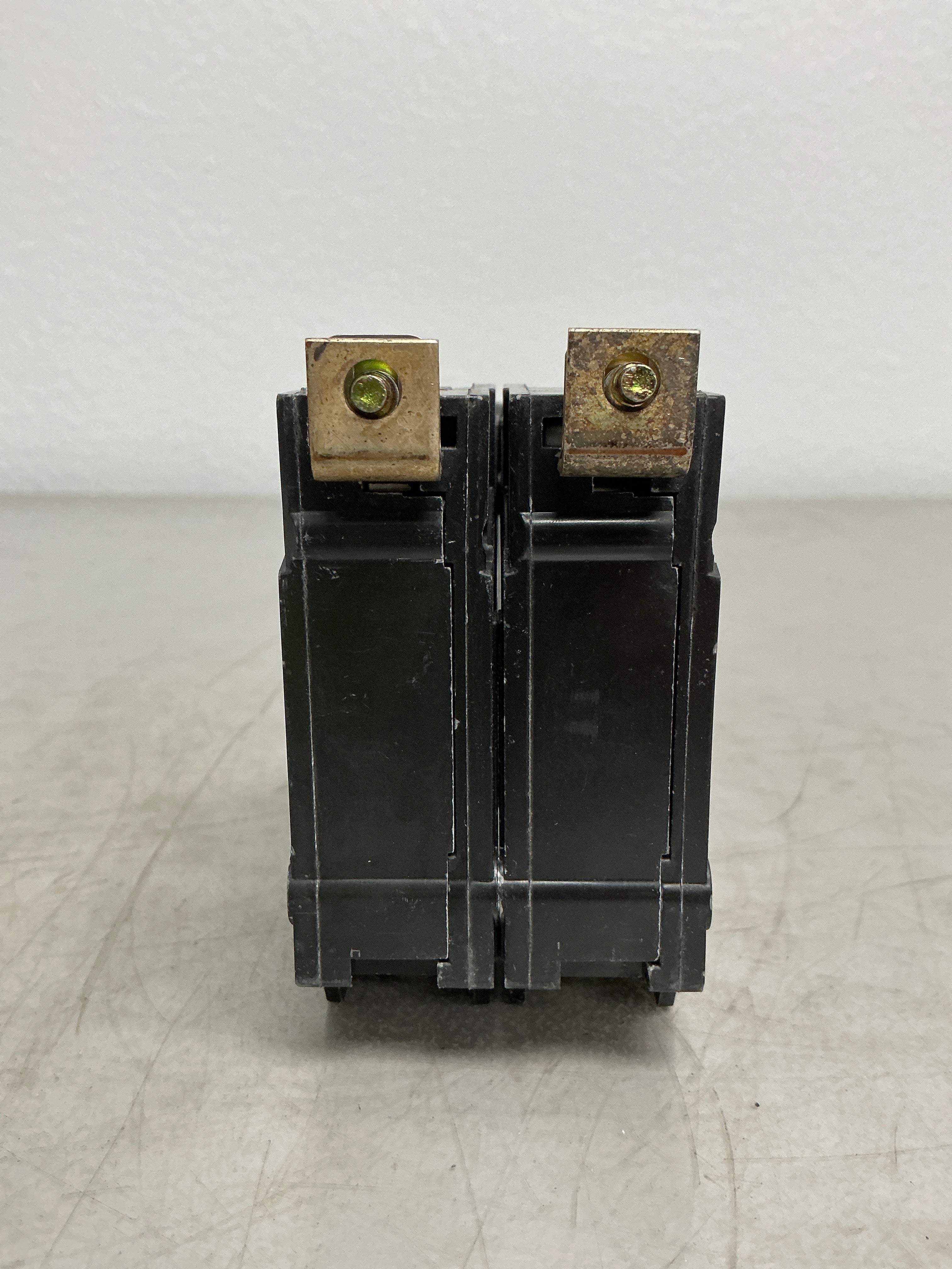 Used THQB2190 2 Pole, 90 Amps, 240 Volts