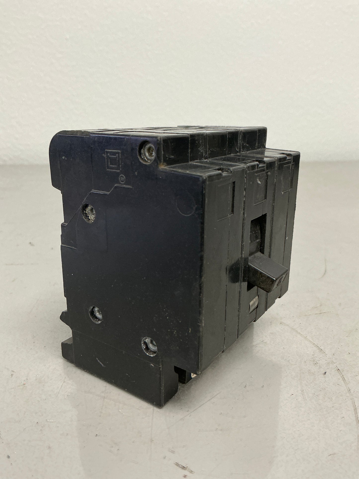 Used Square D EH34015 3 Pole, 15 Amps, 480 Volts