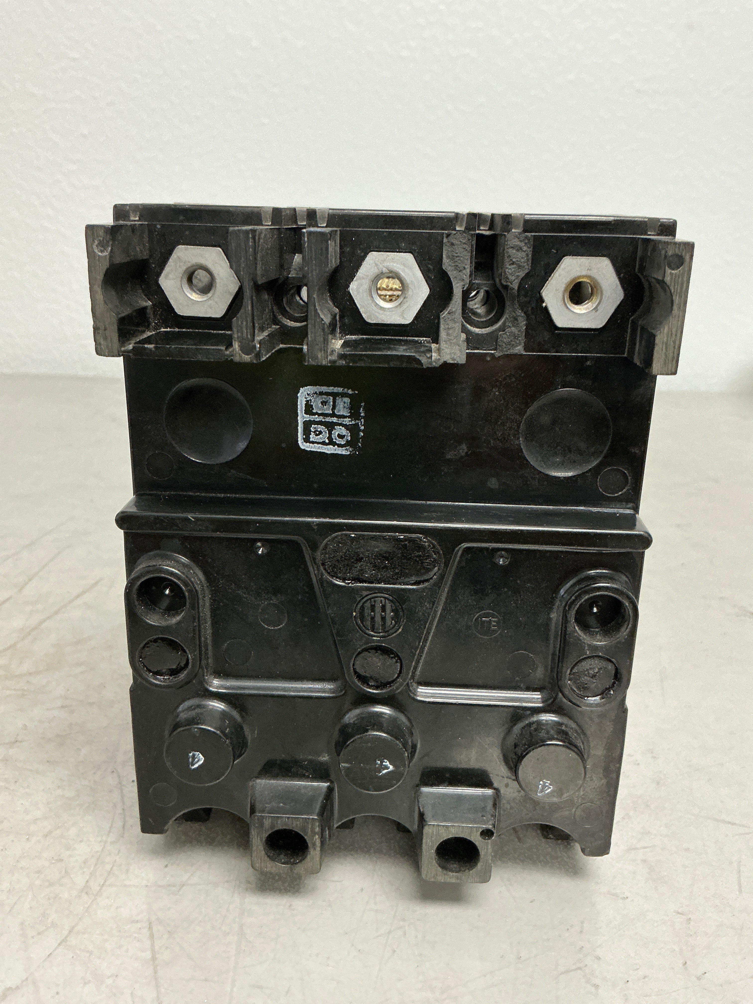 *CHIPPED* Used EH3-B100 3 Pole, 100 Amps, 480 Volts Circuit Breaker