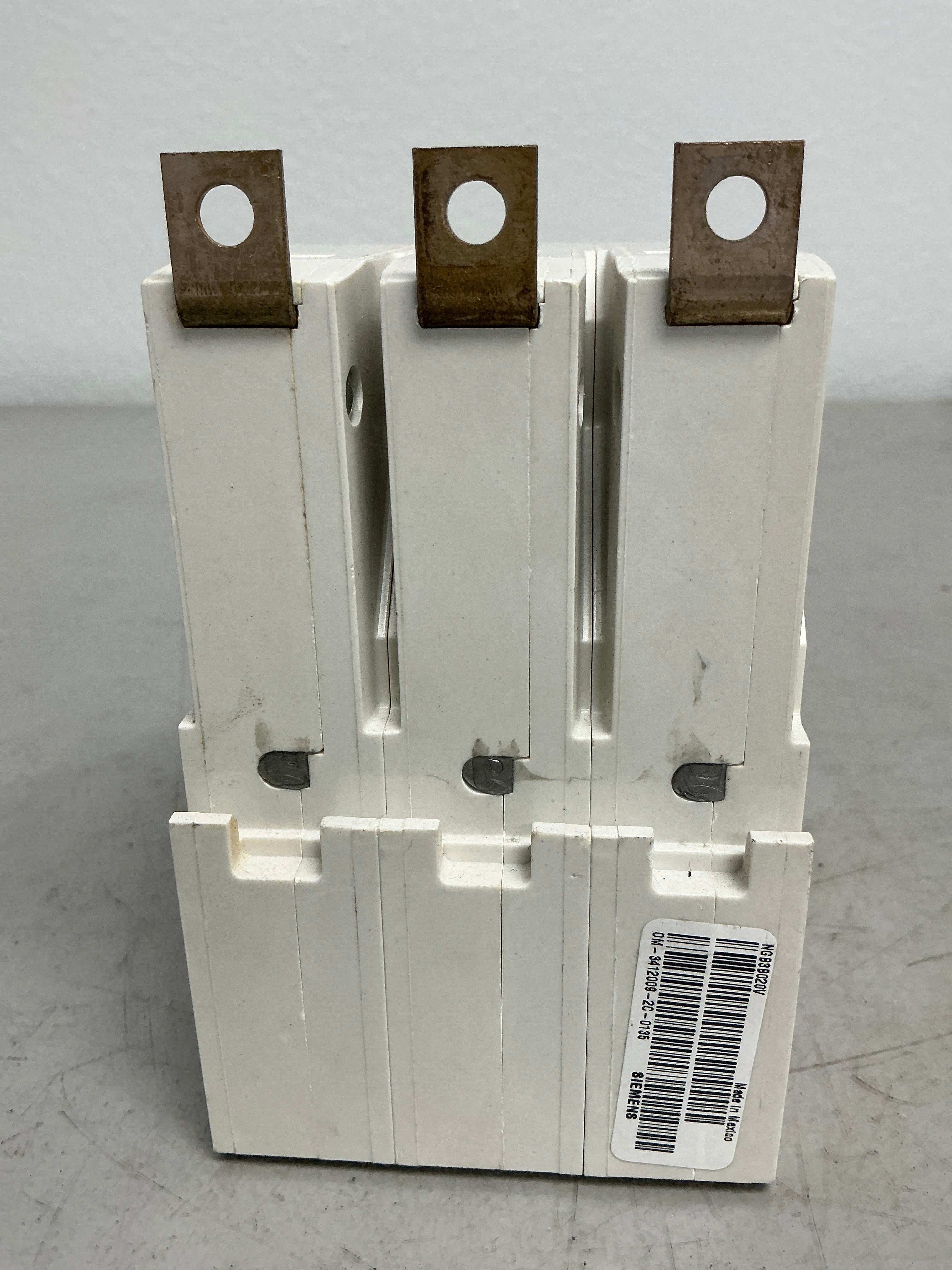 Used Siemens NGB3B020 3 Poles, 20 Amps, 480 Volts