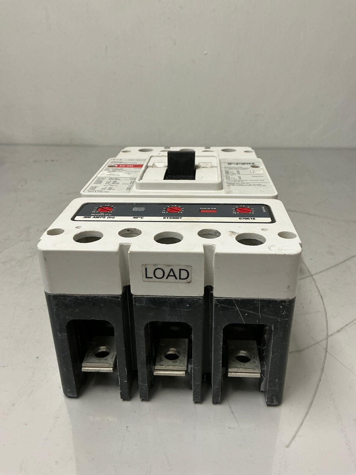 Used Eaton KD3300 3 Pole, 300 Amps, 600 Volts Circuit Breaker