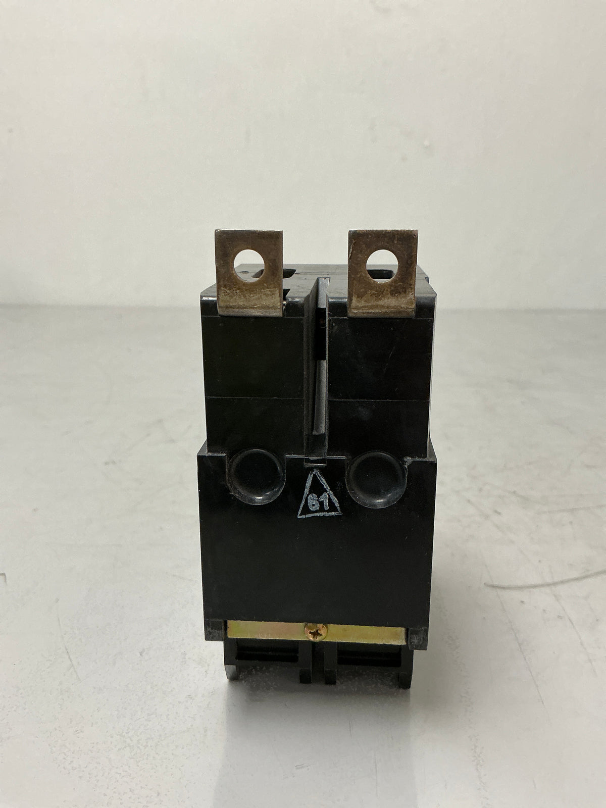 New Cutler-Hammer GHB2030 2 Pole, 30 Amps, 480 Volts Circuit Breaker