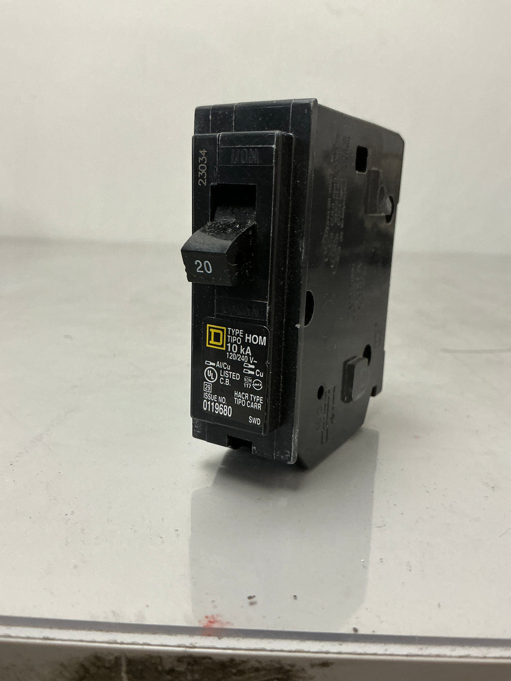 New Square D HOM120 1 Pole, 20 Amps, 120 Volts Circuit Breaker