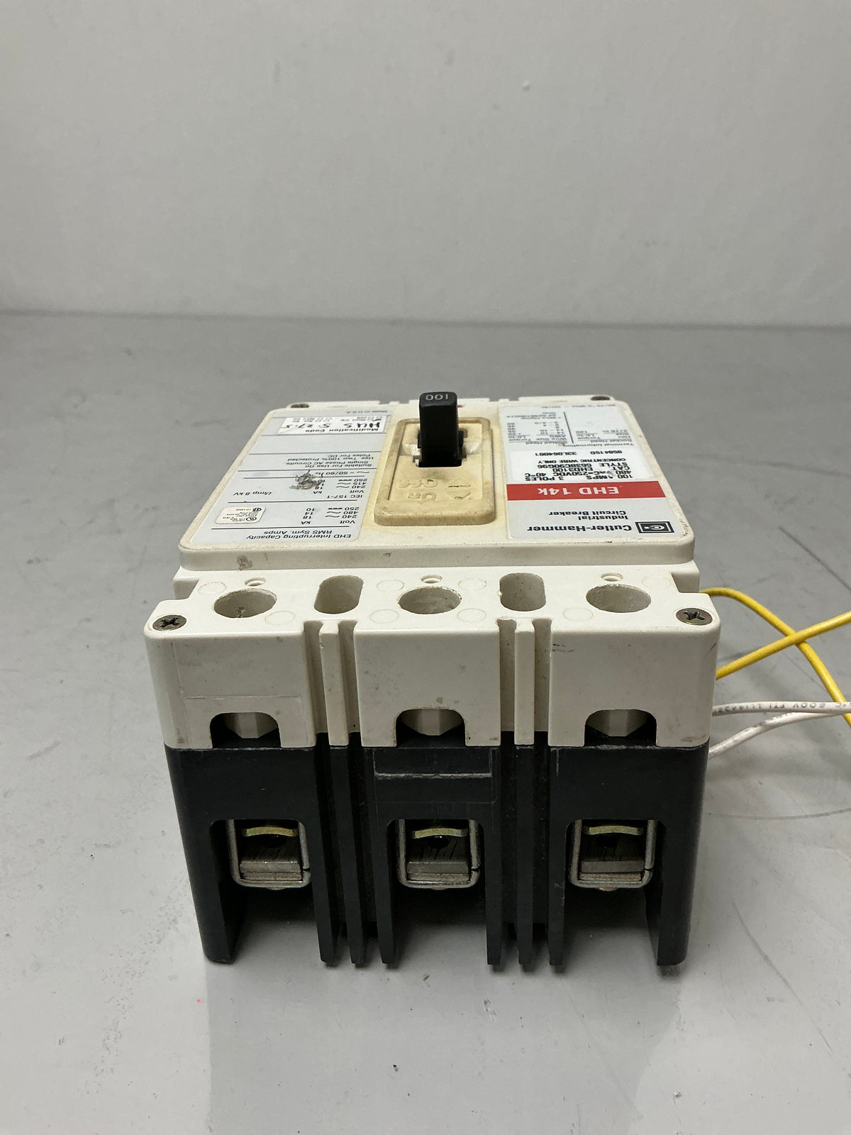 Used Cutler-Hammer EHD3100 whit Shunt trip 3 Pole, 100 Amps, 480 Volts, Circuit Breaker