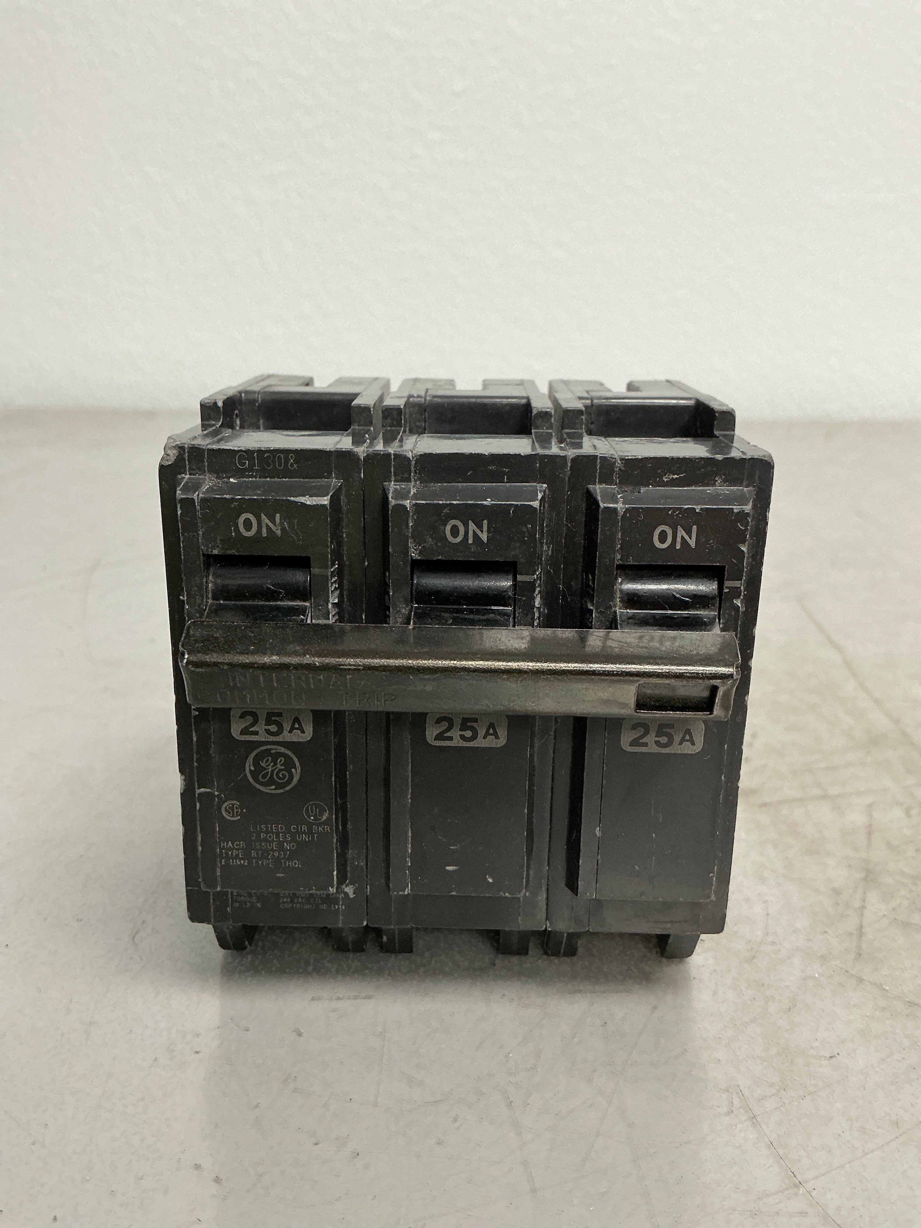 Used THQL32025 3 Pole, 25 Amps, 240 Volts