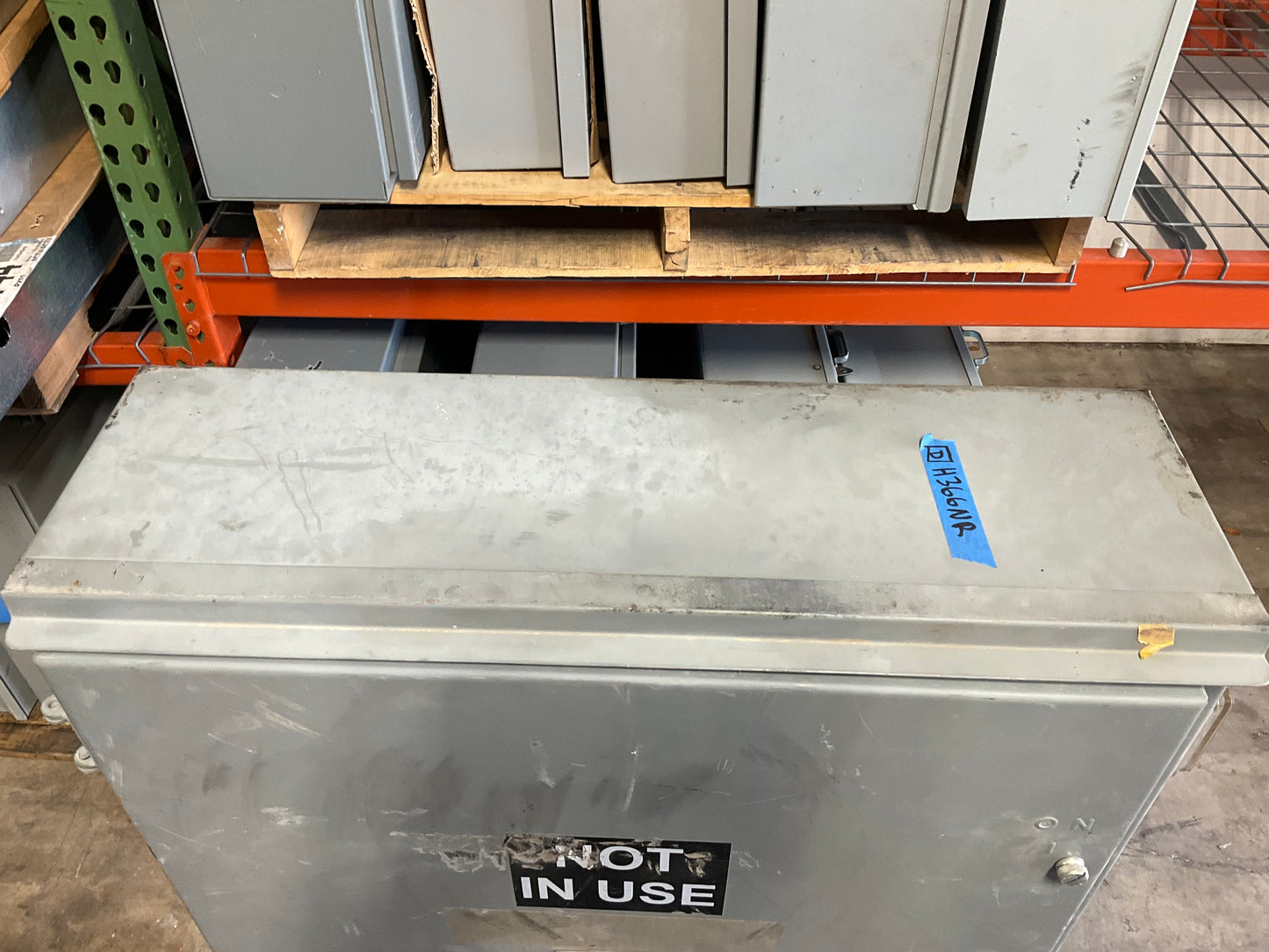 Used Square D H366NR Disconnect 600 Amp 600 Volt Fusible Outdoor