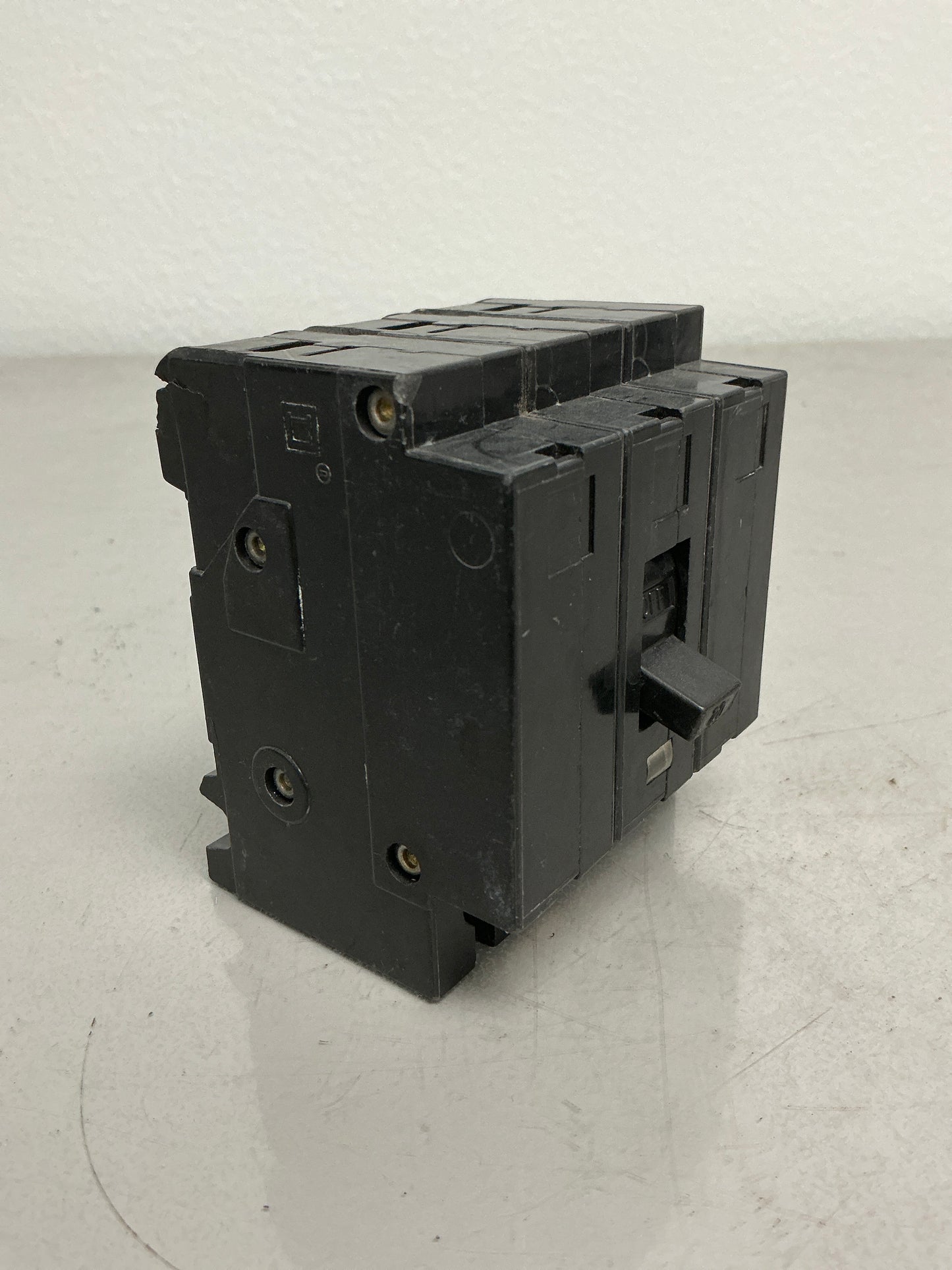 Used Square D EH34020 3 Pole, 20 Amps, 480 Volts