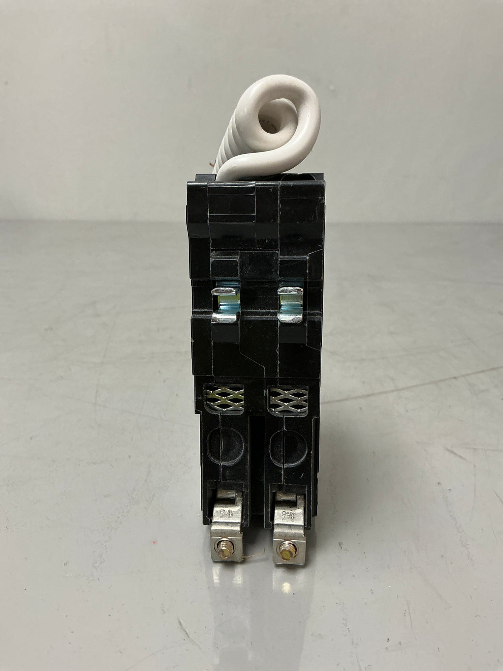 New Square D QOB250GFI 2 Pole, 50 Amps, 120/240 Volts Circuit Breaker