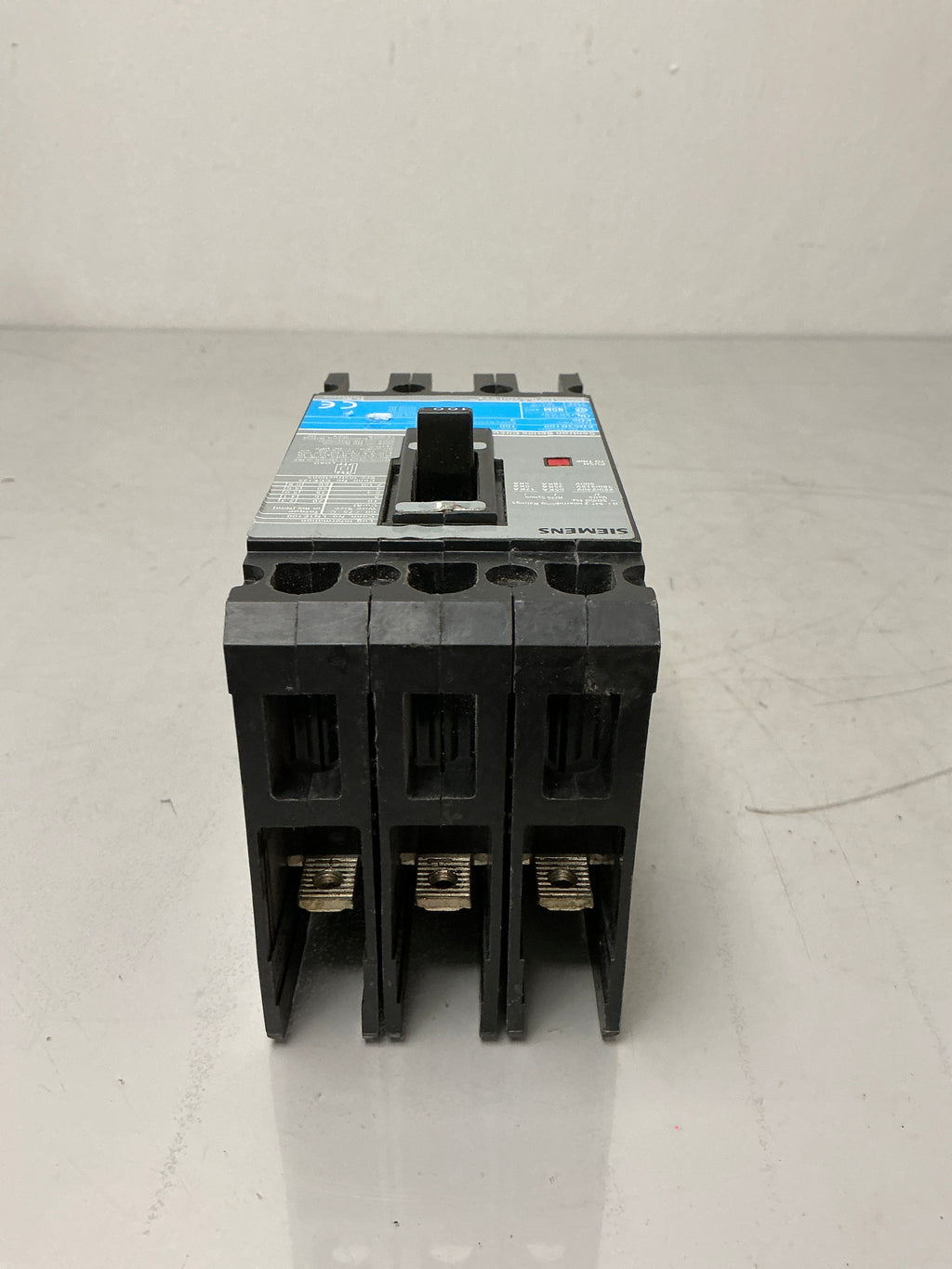 Used Siemens ED63B100 3 Pole, 100 Amps, 600 Volts Circuit Breaker
