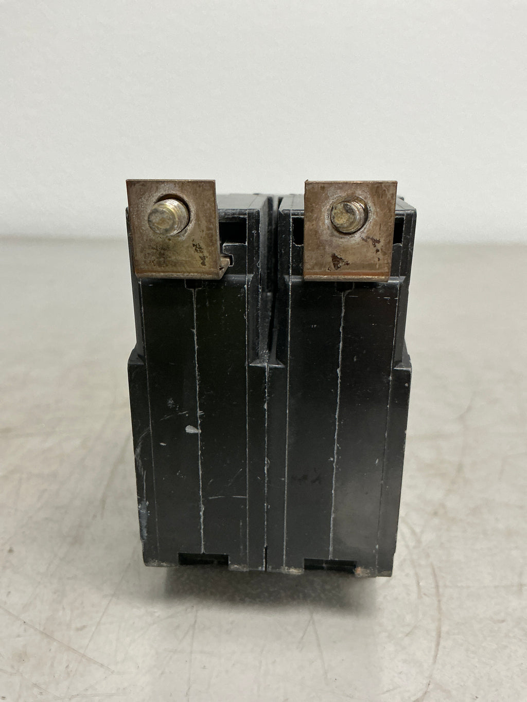 Used THQB2130 2 Pole, 30 Amps, 240 Volts