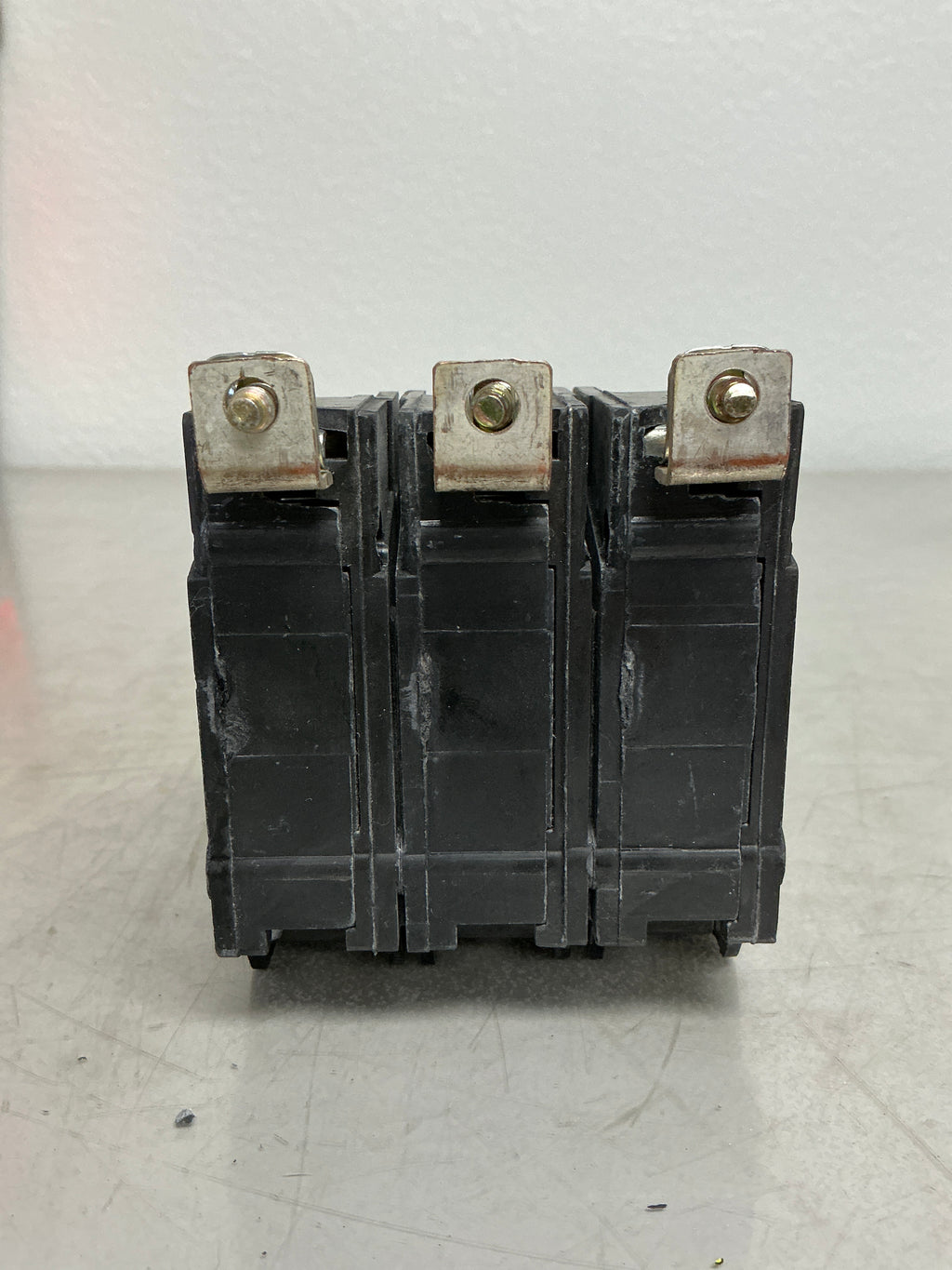 Used THQB32020 3 Pole, 20 Amps, 240 Volts