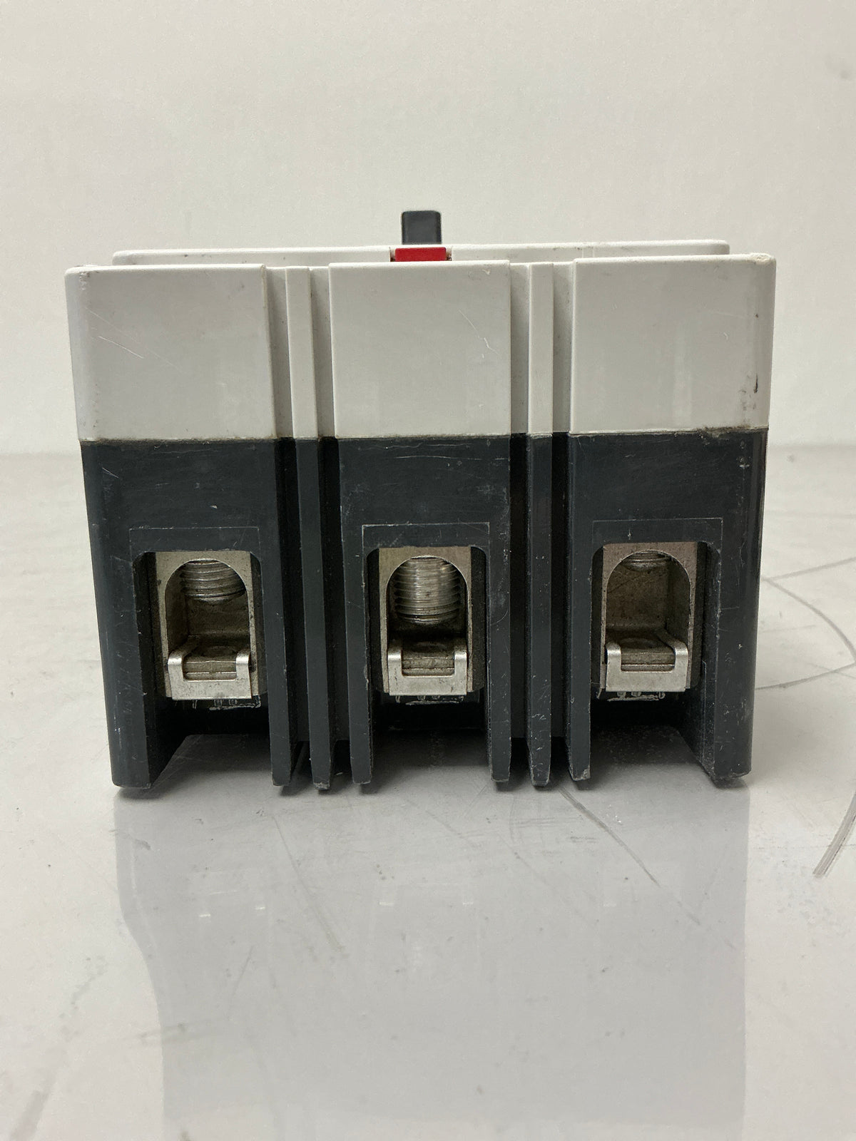 Used Eaton FD3200BP10 3 Pole, 200 Amps, 600 Volts Circuit Breaker