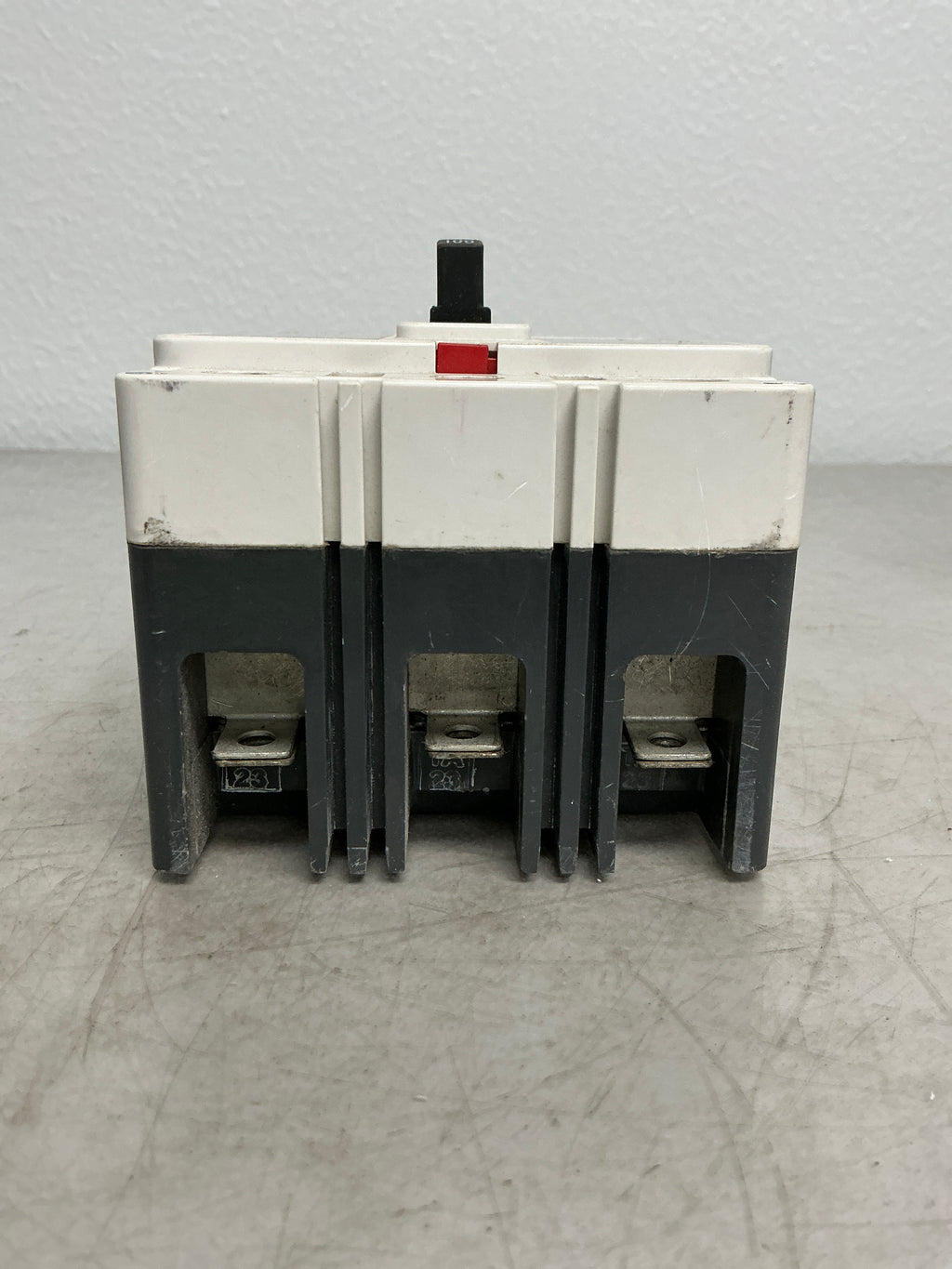 Used Eaton EDB3100BP10 3 Pole, 100 Amps, 240 Volts Circuit Breaker