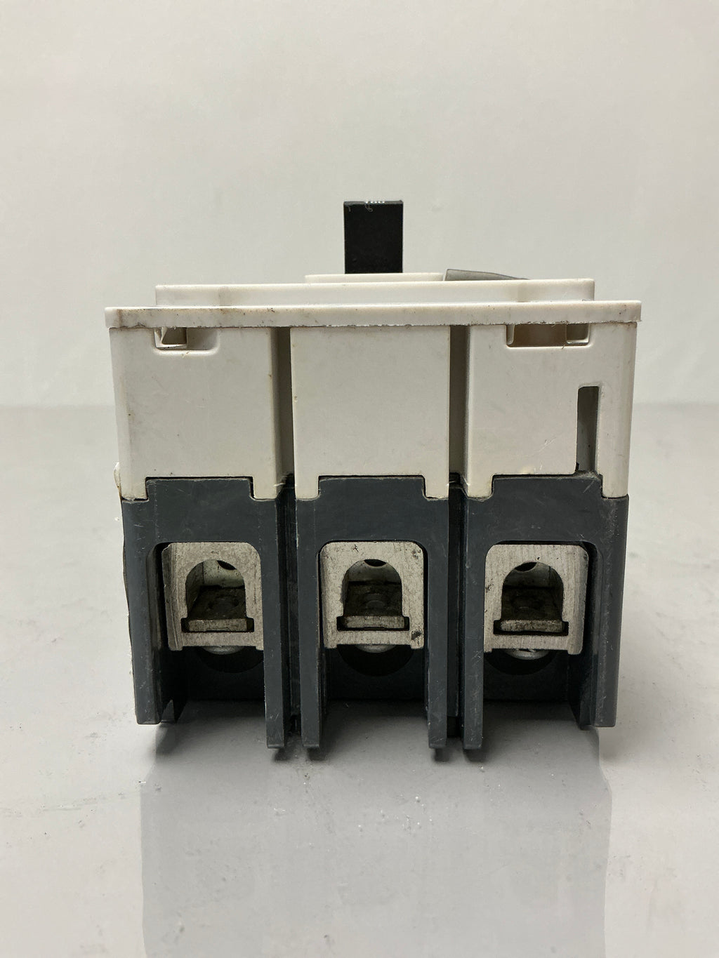 Used Siemens HEB3B100 3 Pole, 100 Amps, 600 Volts Circuit Breaker