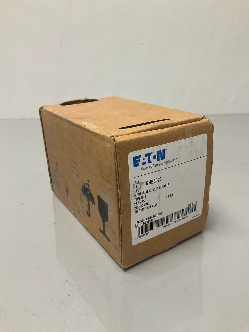 New Eaton GHB3025 3 Pole, 25 Amps, 480 Volts Circuit Breaker
