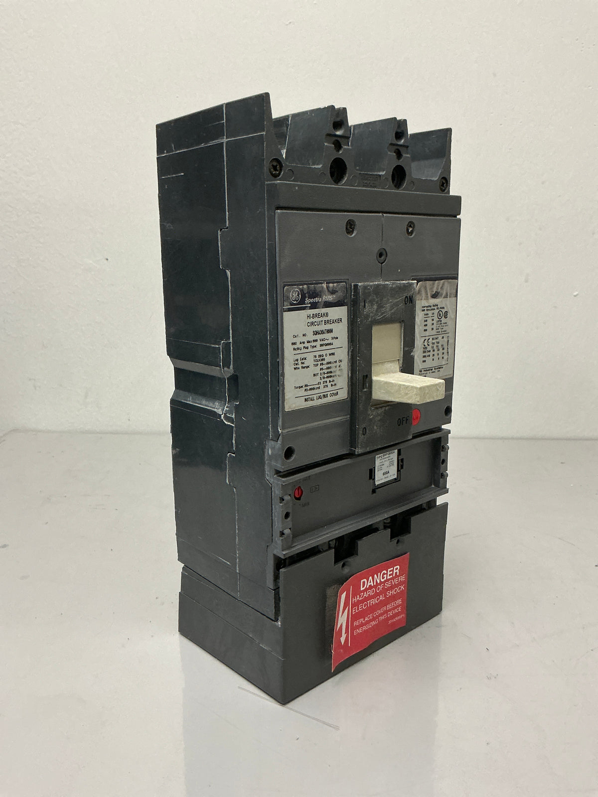 Used GE SGHA36AT0600 3 Pole, 600 Amps, 600 Volts, Circuit Breaker