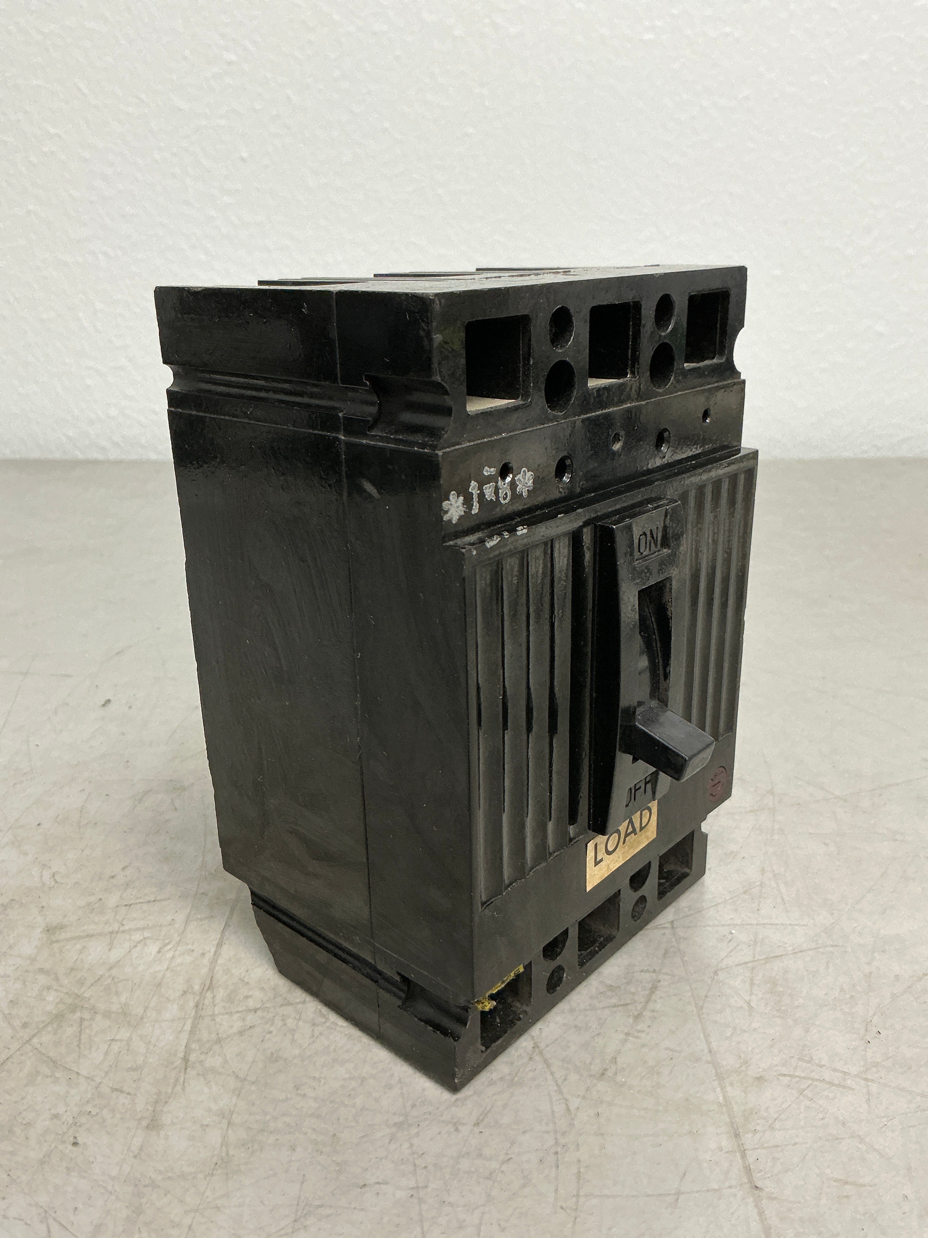 *CHIPPED* Used TED134070 3 Pole, 70 Amps, 480 Volts Circuit Breaker