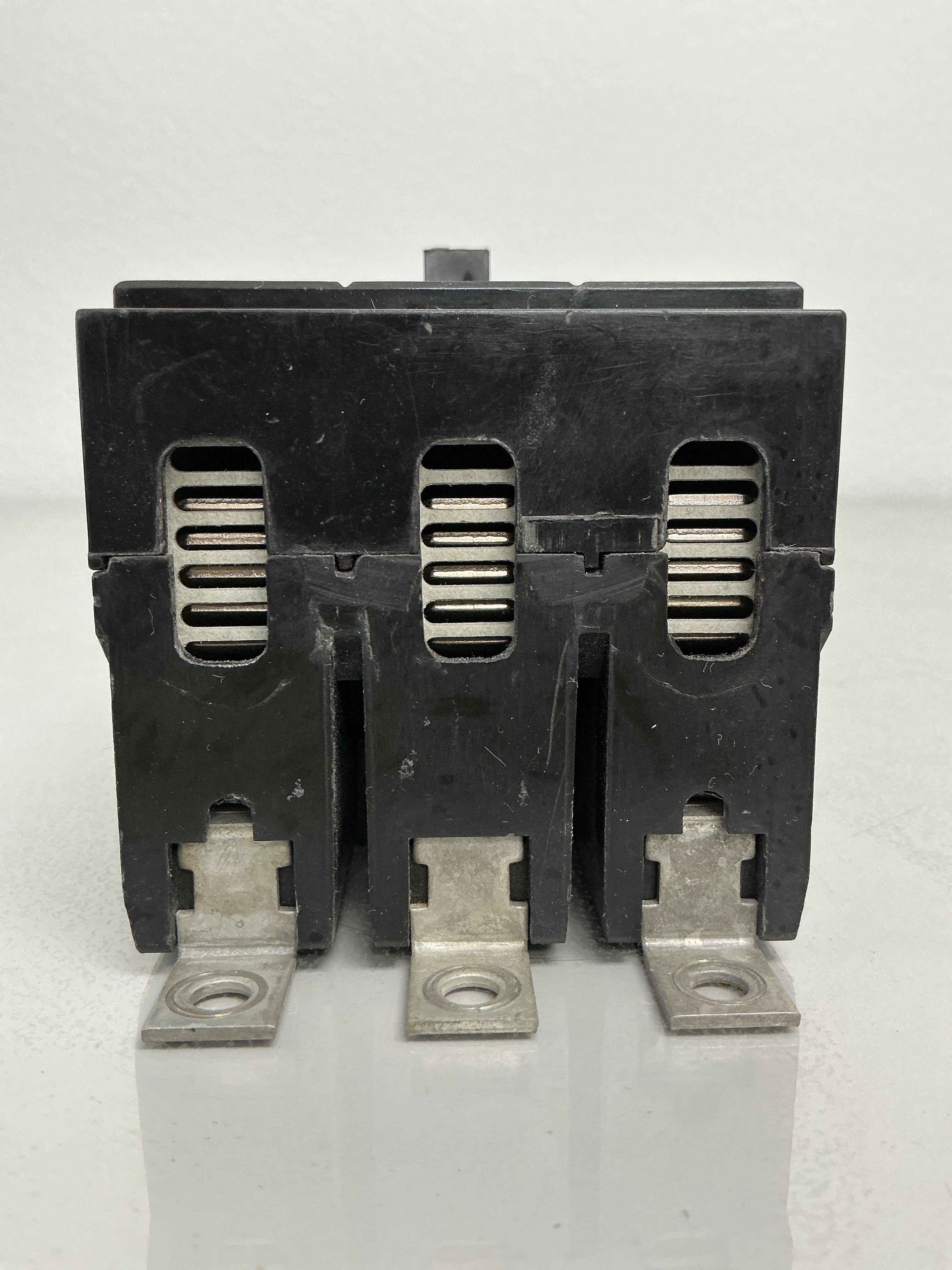 Used GHB3045 3 Pole, 45 Amps, 480 Volts