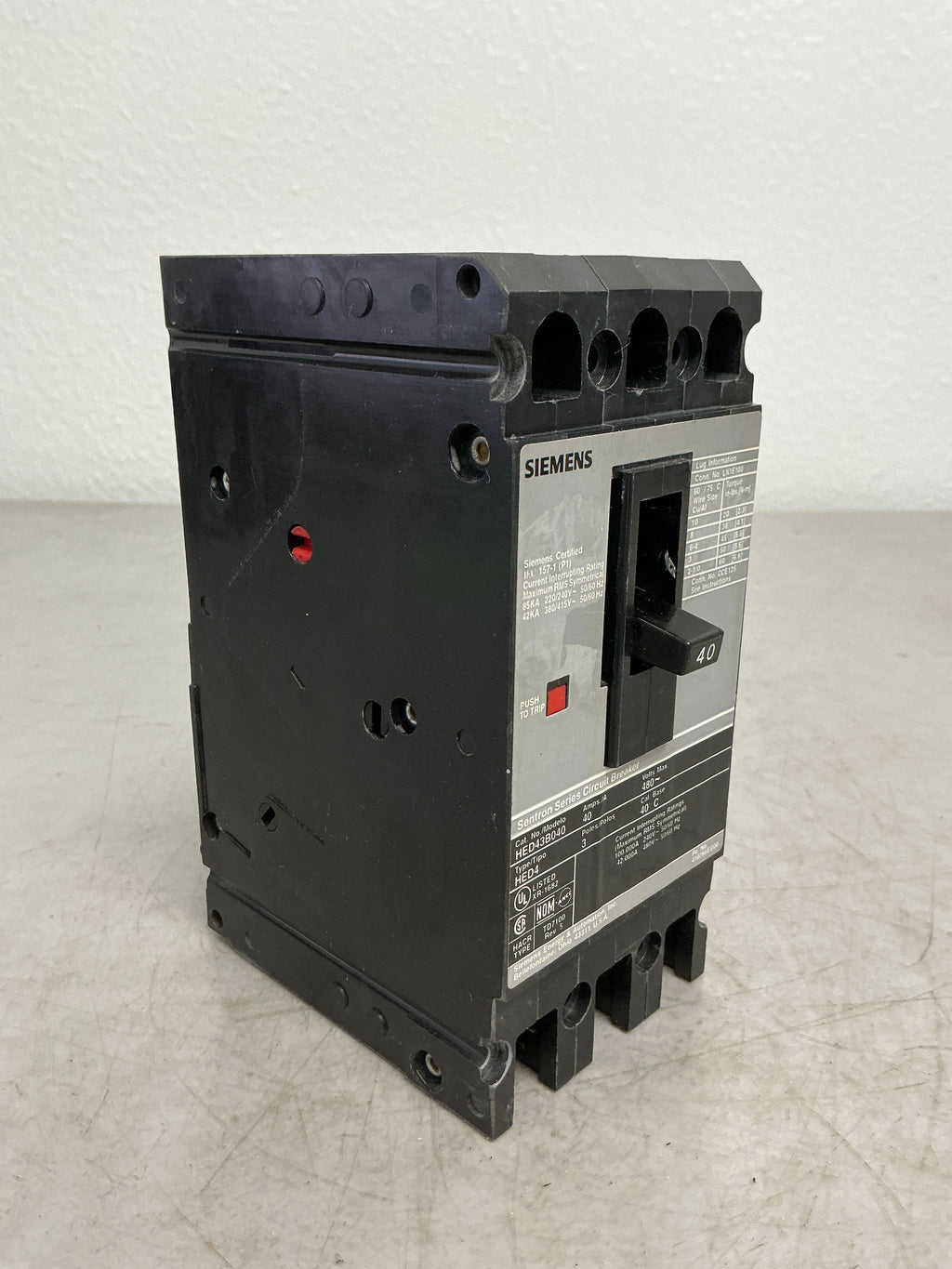 Used Siemens HED43B040 3 Pole, 40 Amps, 480 Volts Circuit Breaker