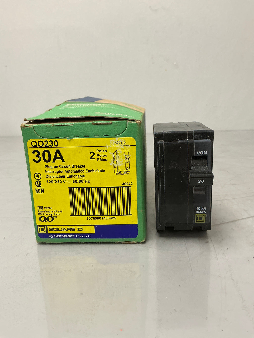 New Square D QO230 2 Pole, 30 Amps, 240 Volts Circuit Breaker