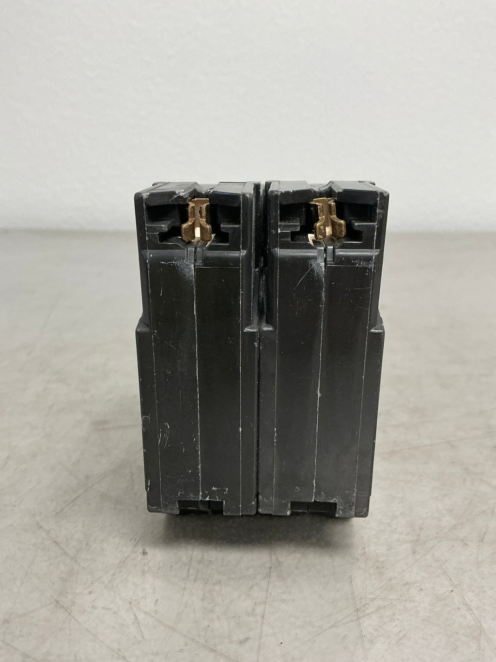 Used THQL2130 2 Pole, 30 Amps, 240 Volts