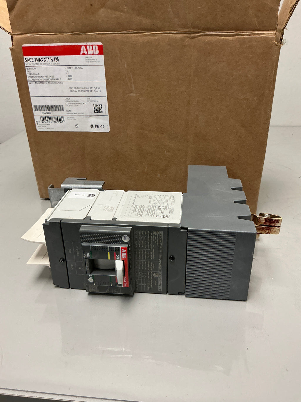 New ABB XT1HU3080AYD000XXX 3 Pole, 80 Amps, 480 Volts, Circuit Breaker