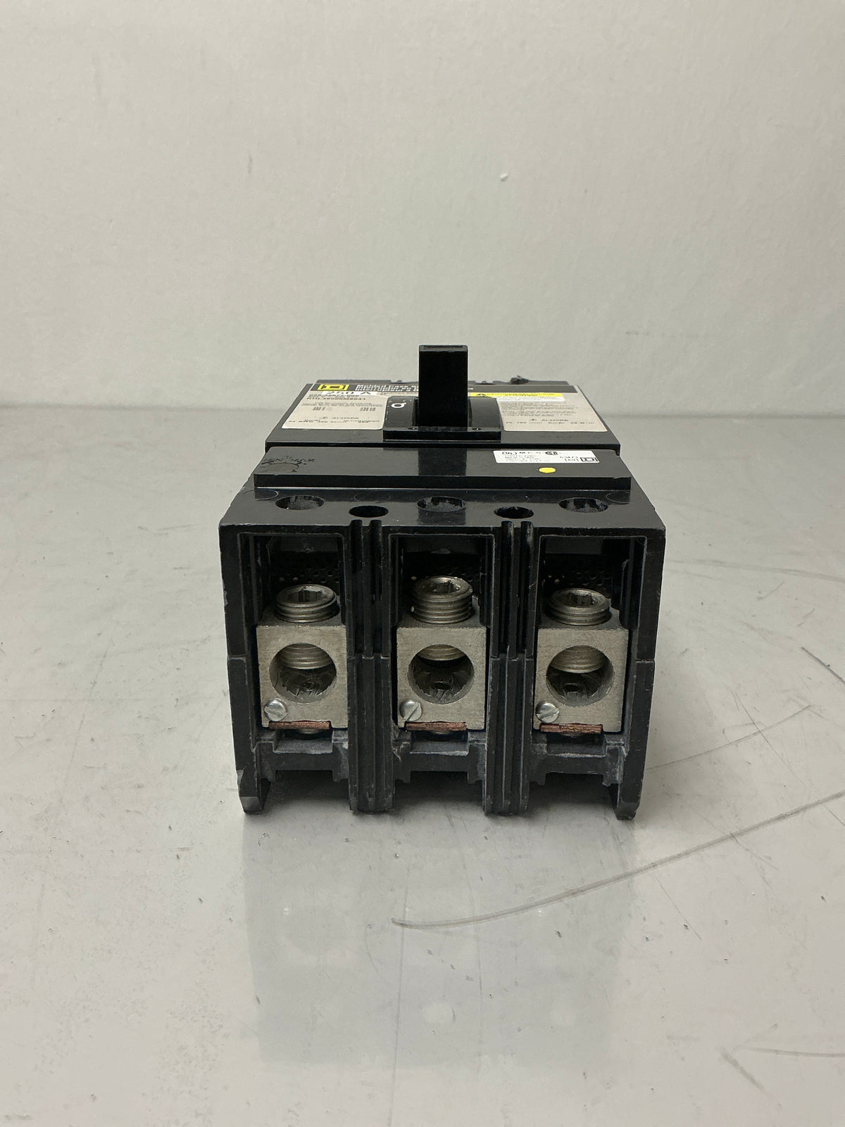 Used Square D KHL36000M8041 3 Pole, 250 Amps, 600 Volts, Circuit Breaker