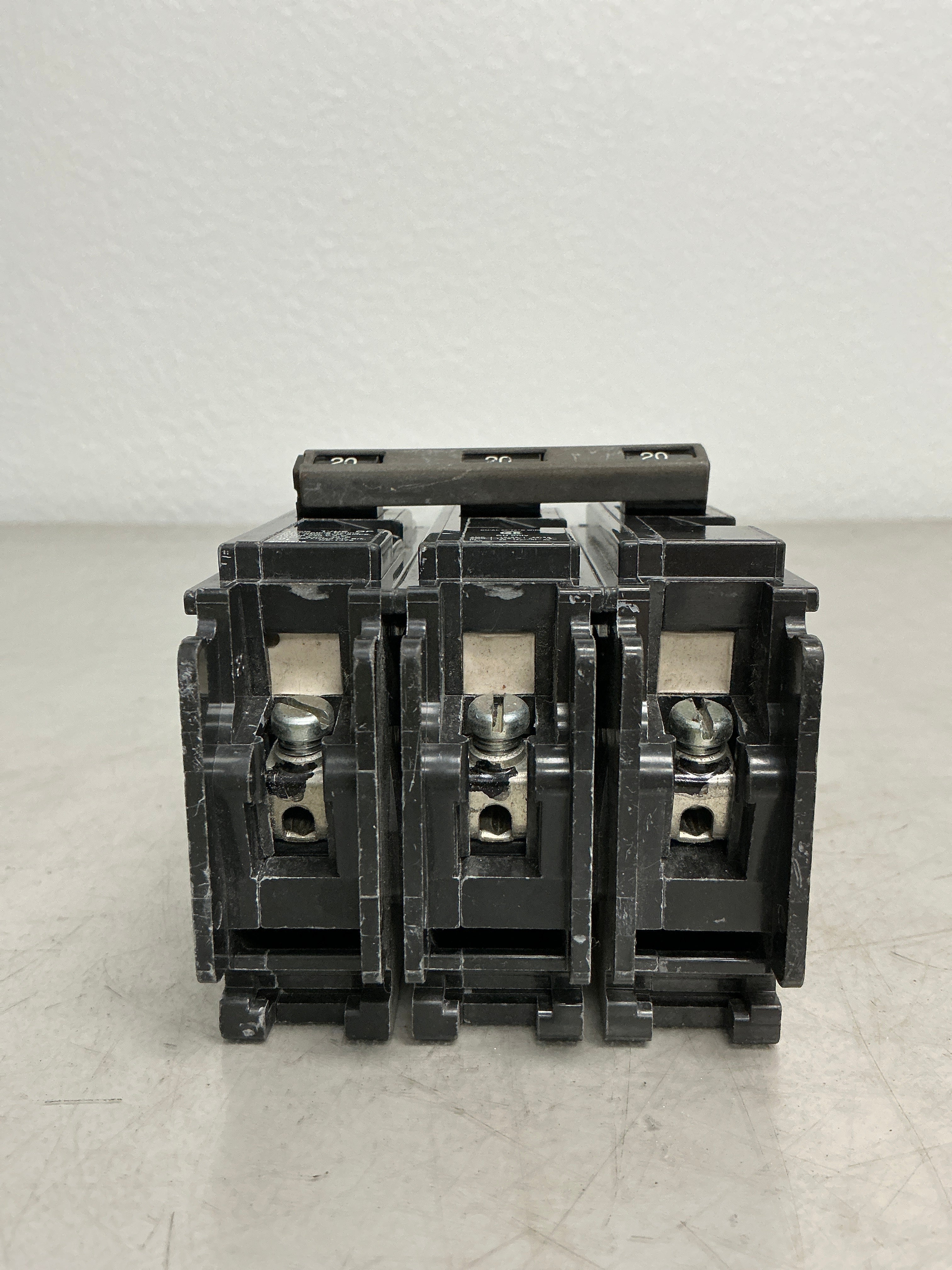 Used Q320 3 Pole, 20 Amps, 240 Volts Circuit Breaker