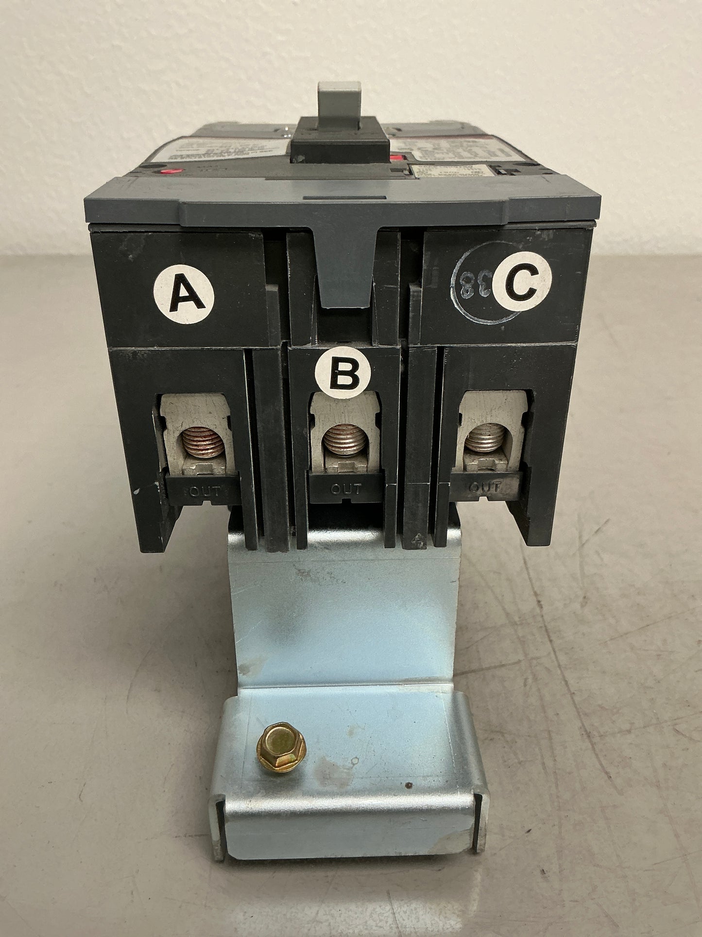 New EZSELA36AT0150 3 Poles, 150 Amps, 600 Volts