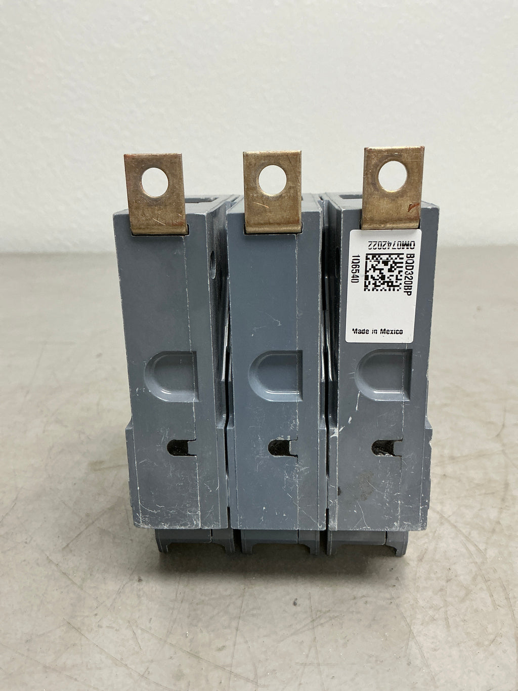 New Siemens BQD320 3 Pole, 20 Amps, 480 Volts Circuit Breaker