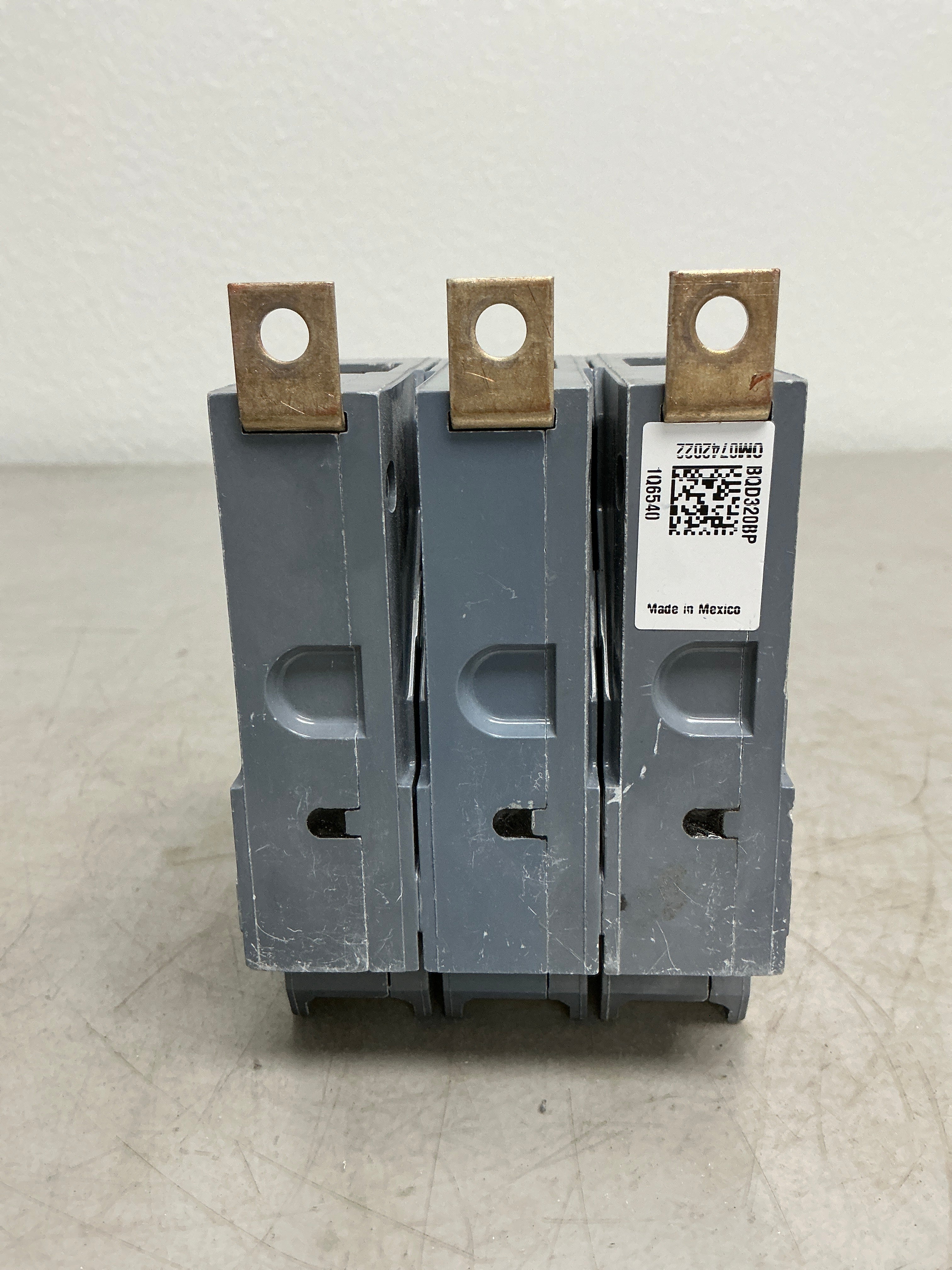 New Siemens BQD320 3 Pole, 20 Amps, 480 Volts Circuit Breaker