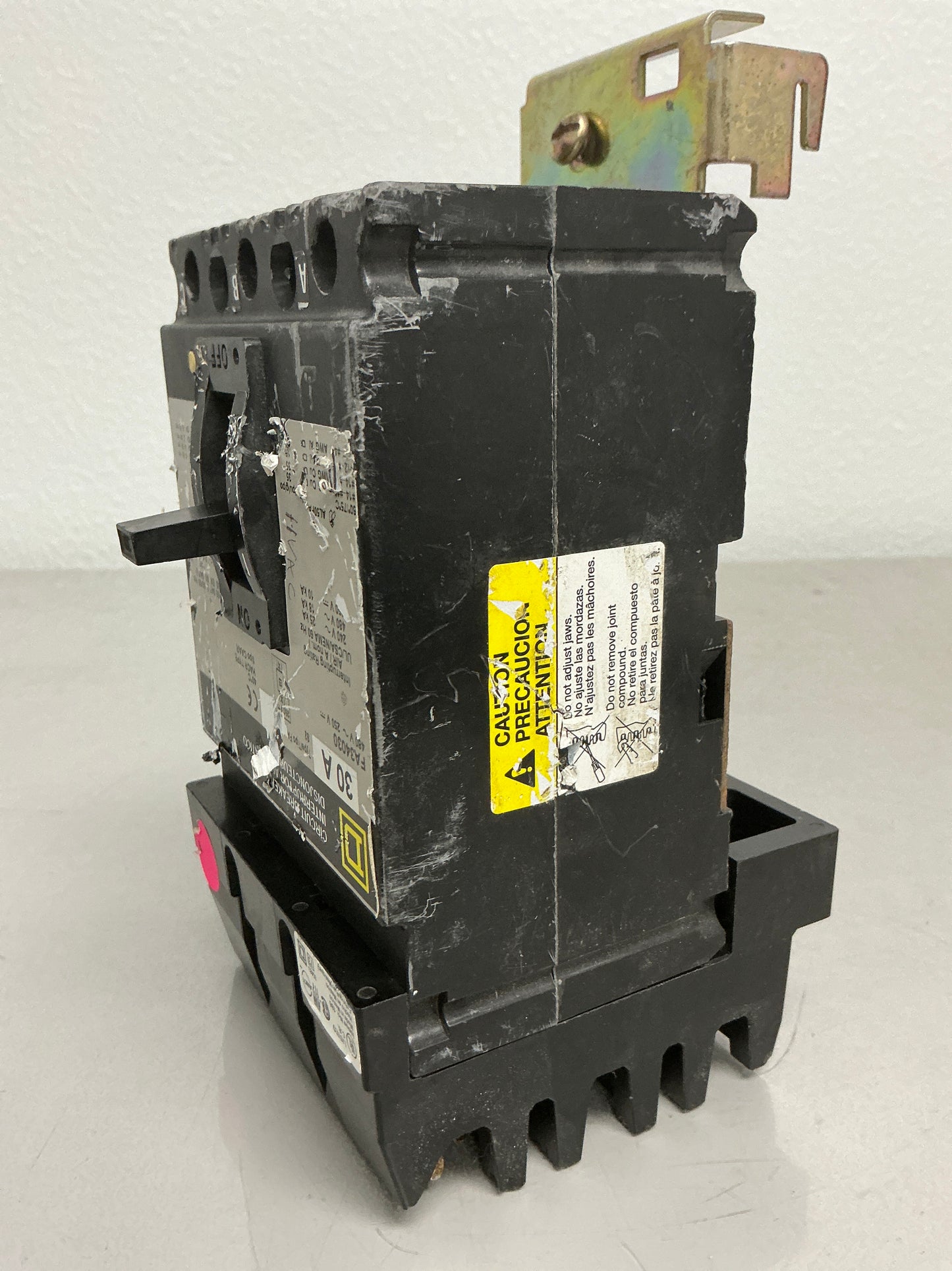 *CHIPPED* Used Square D FA34030 3 Pole, 480 Volts, 30 Amps