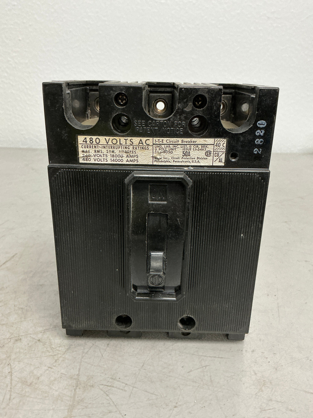 *CHIPPED* Used EH3-B050 3 Pole, 50 Amps, 480 Volts Circuit Breaker