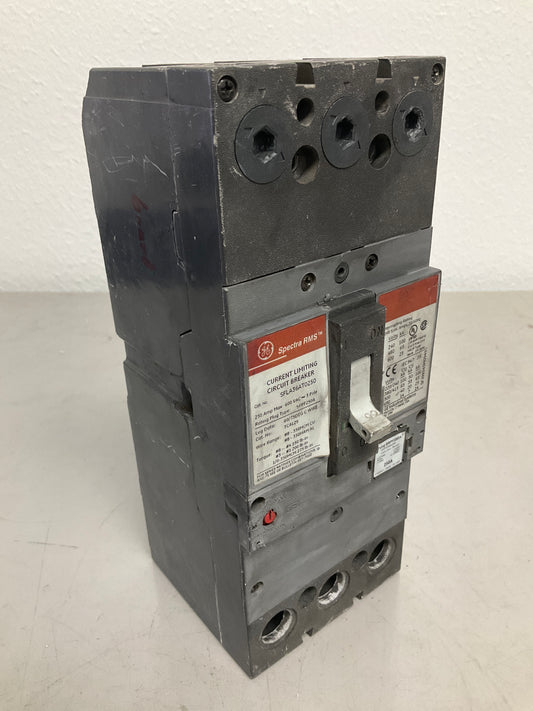 *CHIPPED* Used SFLA36ATO250 3 Pole, 250 Amps, 600 Volts