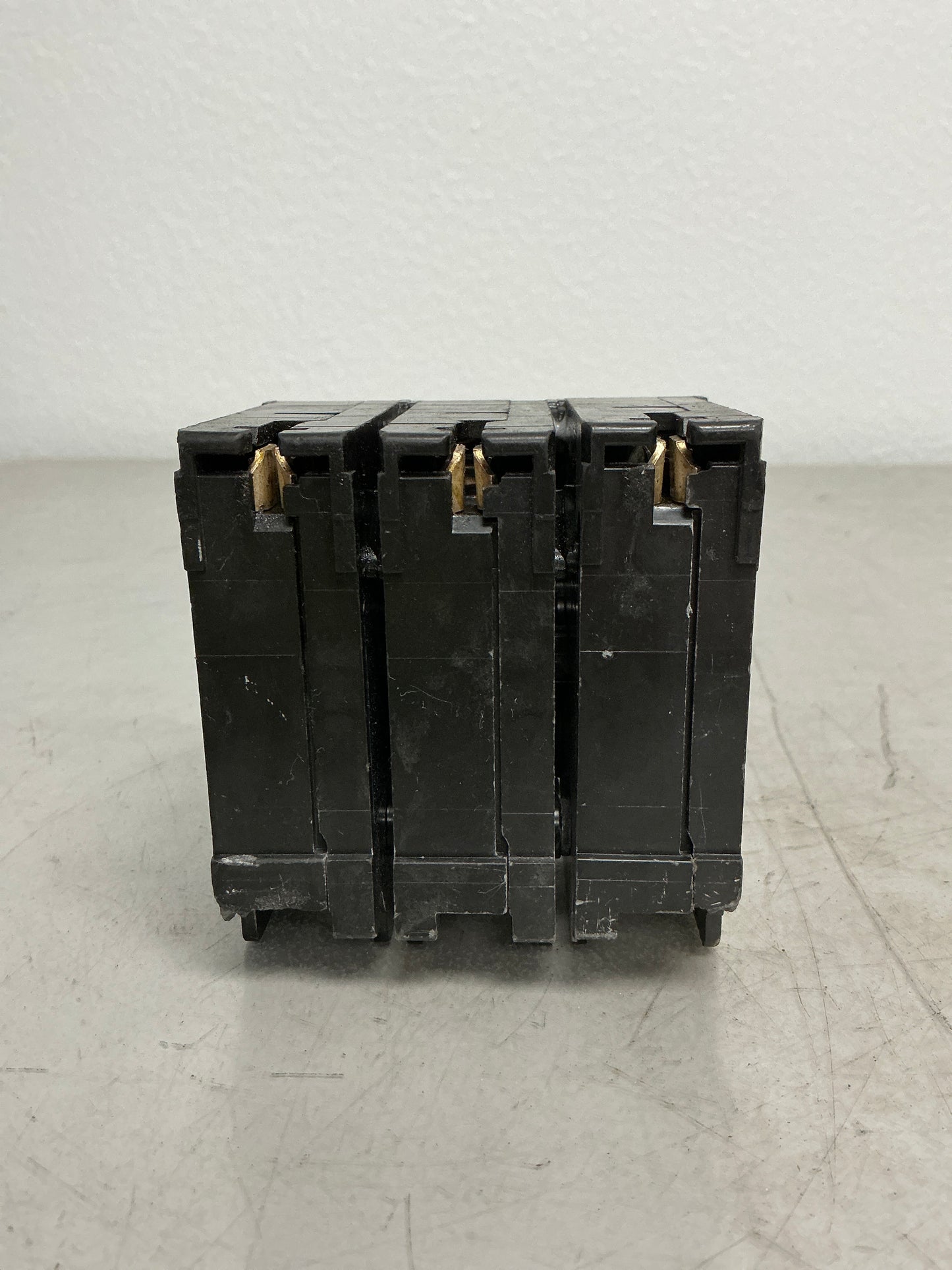 Used Siemens Q3100 3 Pole, 100 Amps, 240 Volts