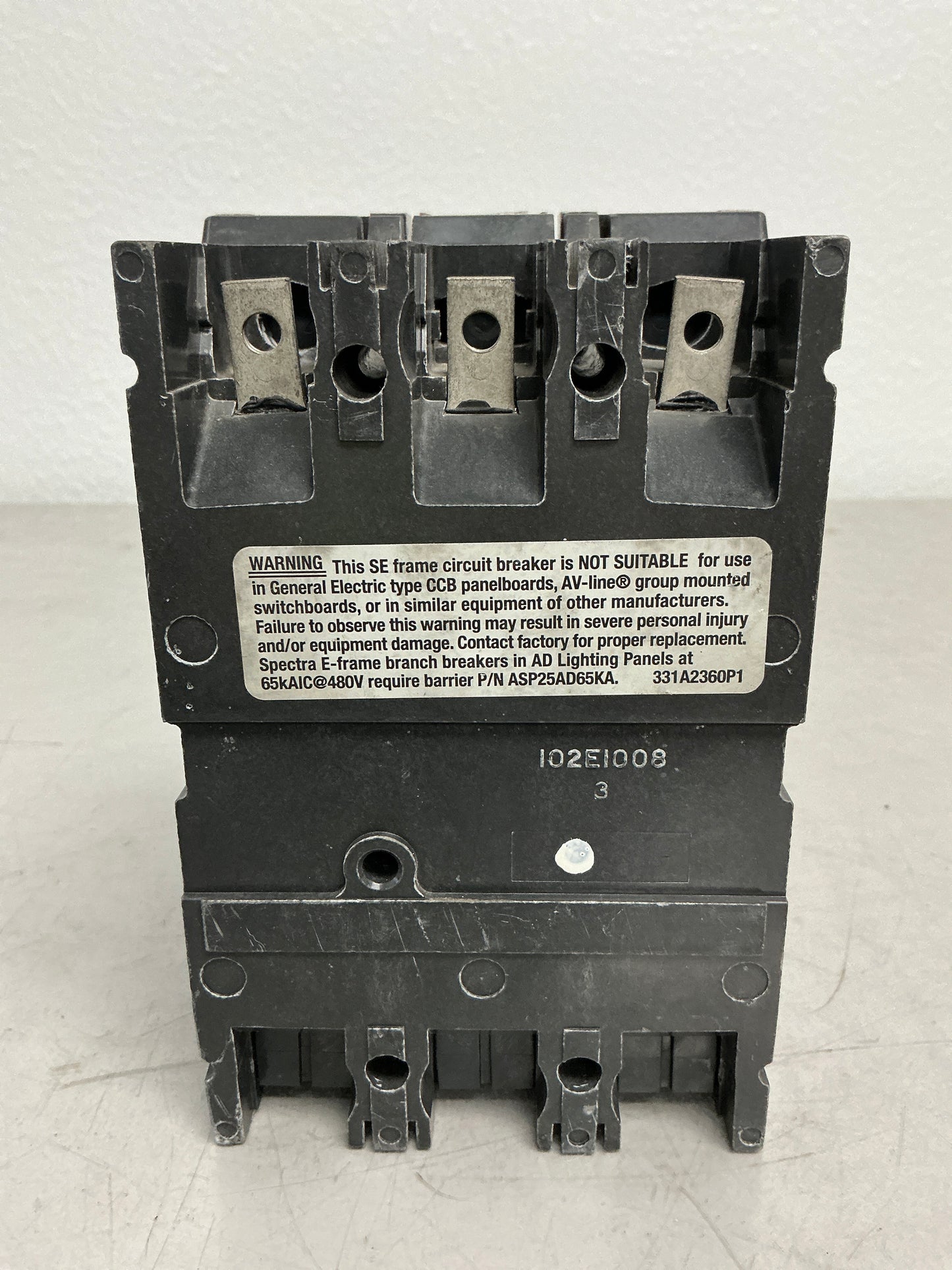 *CHIPPED* Used SELA36AT0150 3 Pole, 150 Amps, 600 Volts