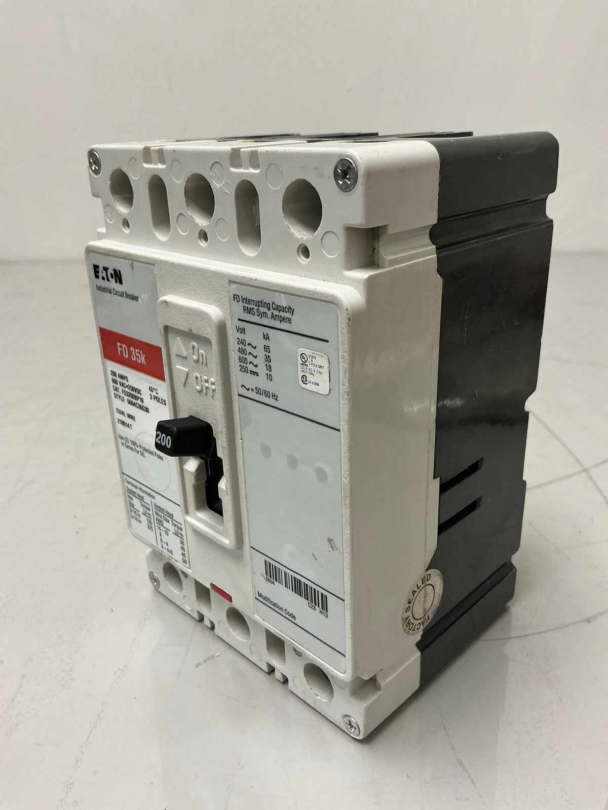 Used Eaton FD3200BP10 3 Pole, 200 Amps, 600 Volts Circuit Breaker